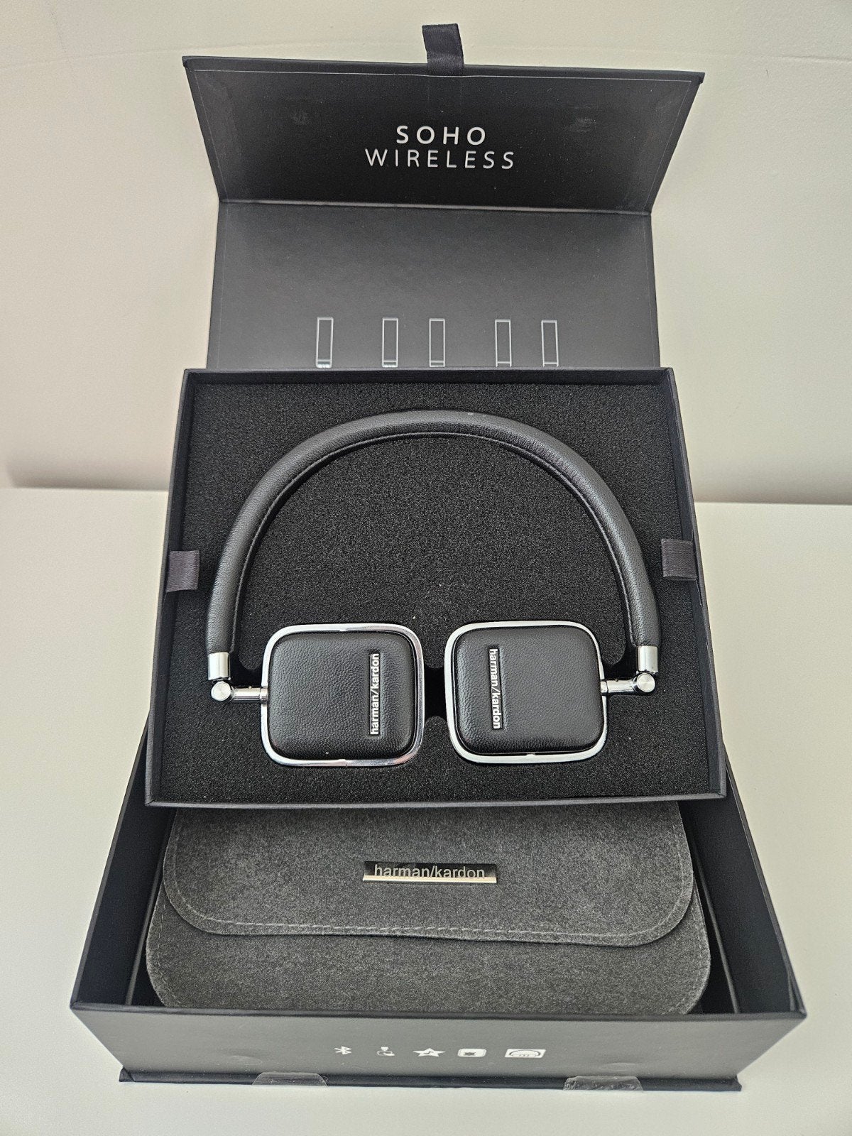 Harman Kardon Soho Wireless (NFC, Bluetooth) schwarz, Overige typen, Ophalen of Verzenden, Zo goed als nieuw, Stofbestendig