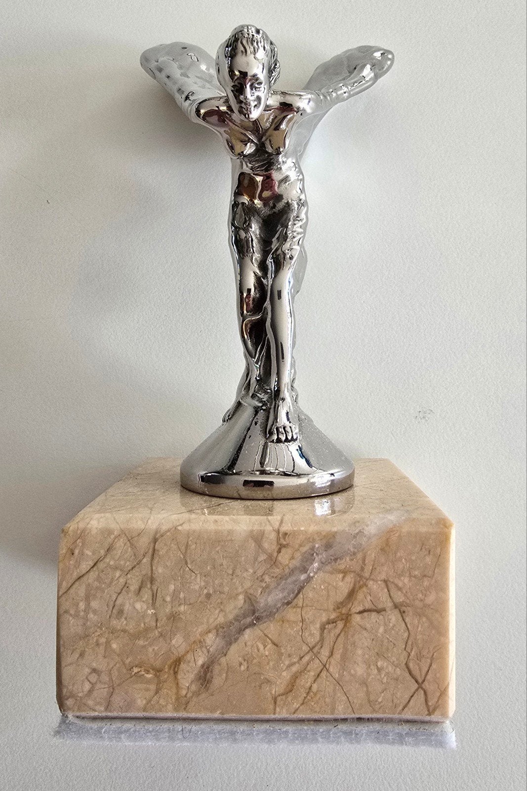 Rolls-Royce 'Spirit of Ecstasy' op marmeren sokkel, jaren 70, Zilver, Minder dan 20 cm, Ophalen of Verzenden, Op sokkel