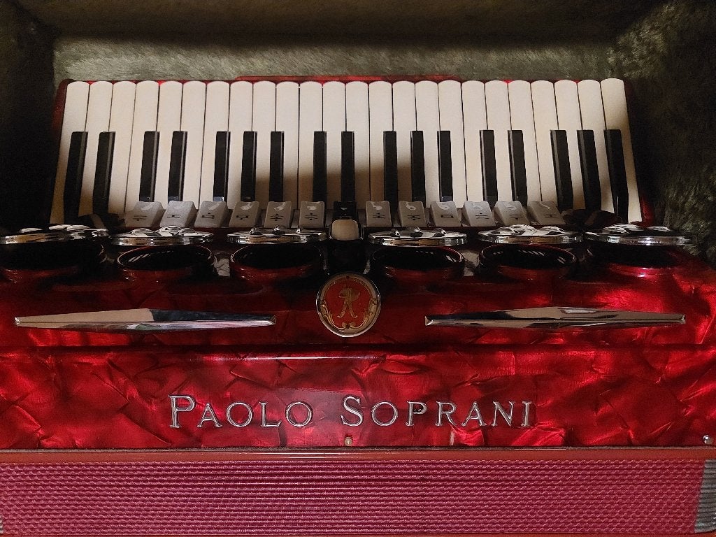 accordeon PAOLO SOPRANI 120 bas 4 korig NIEUW STAAT, Met koffer, Toetsaccordeon, Zo goed als nieuw, 120-bas