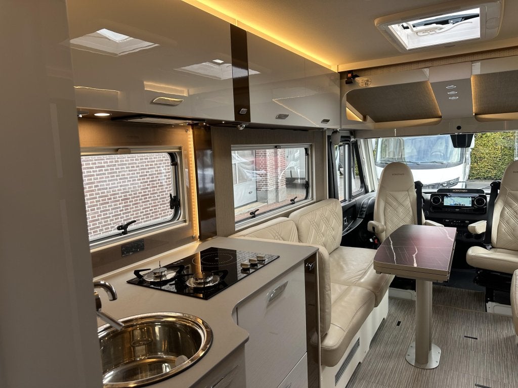 Foto 17 van Bürstner Elegance 910 G E&P Mercedes ALDE A
