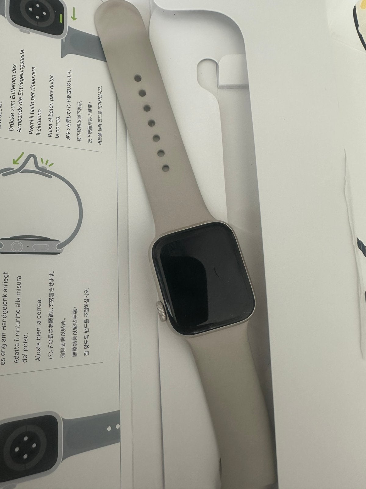 Apple Watch SE 2 (weinig gebruikt), Telecommunicatie, Mobiele telefoons | Apple iPhone, Ophalen, Zo goed als nieuw, 64 GB