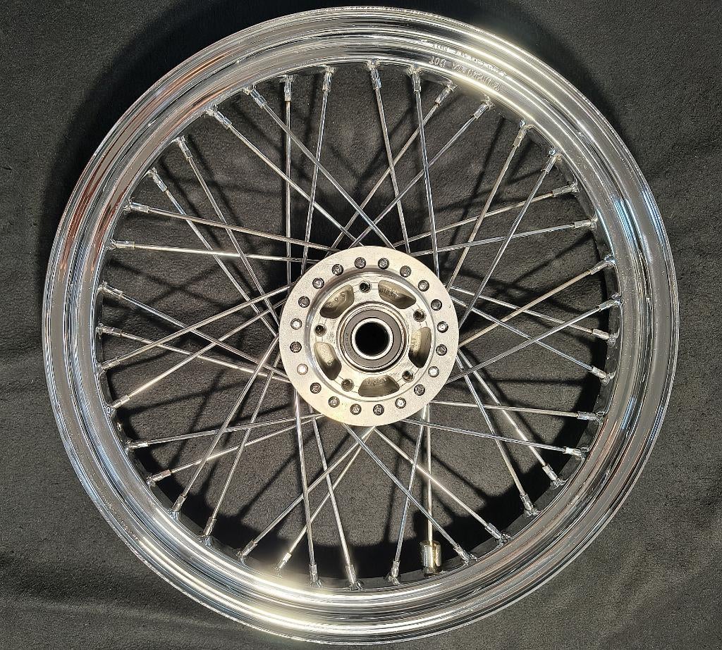 VOORWIEL HARLEY - 19 Inch -- 25mm Vooras/Lagers -- Velg Wiel, Ophalen of Verzenden, Gebruikt