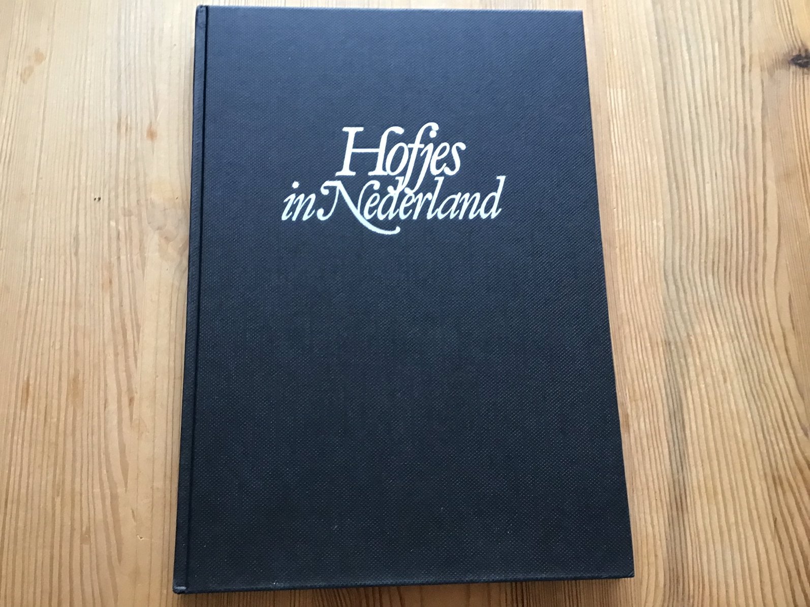 Hofjes in Nederland, Ophalen of Verzenden, Zo goed als nieuw