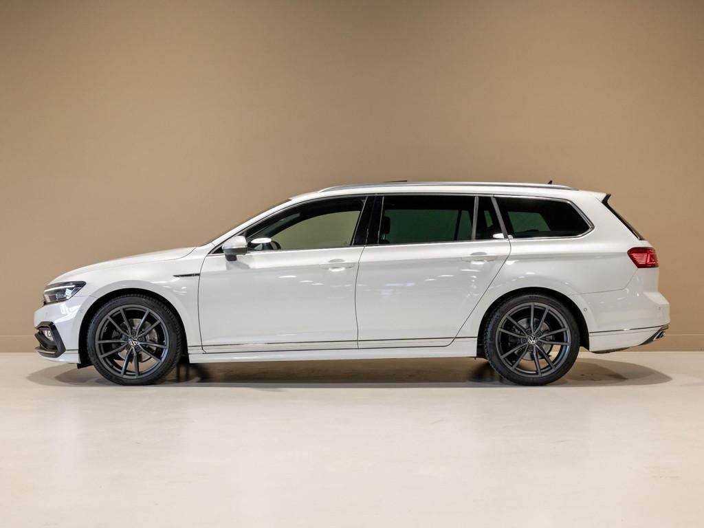 Volkswagen Passat Variant 1.5 TSI R-Line Business + / 150pk, Auto's, 730 kg, 4 cilinders, Wit, 1379 kg
