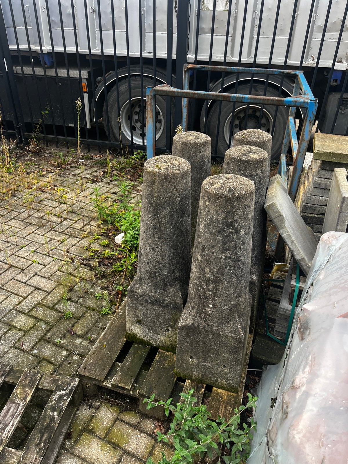 Paaltje, Ophalen of Verzenden, Zo goed als nieuw, Palen