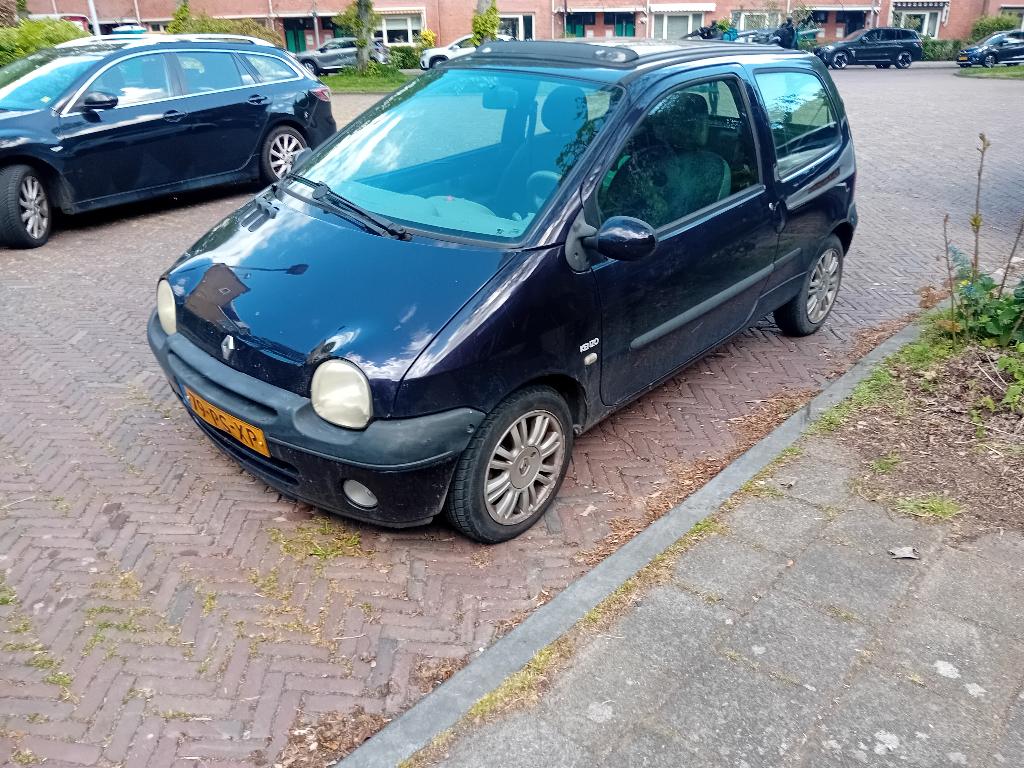 Renault Twingo 1.2 55KW Auth E3 2004, Voorwielaandrijving, 4 stoelen, Origineel Nederlands, Handgeschakeld