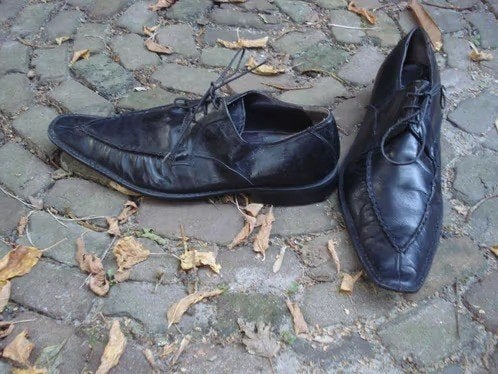 GRATIS VERZENDEN ZWARTE ROCK EN ROLL LEREN  PUNTSCHOENEN 42, Verzenden, Zwart, Zo goed als nieuw, Veterschoenen