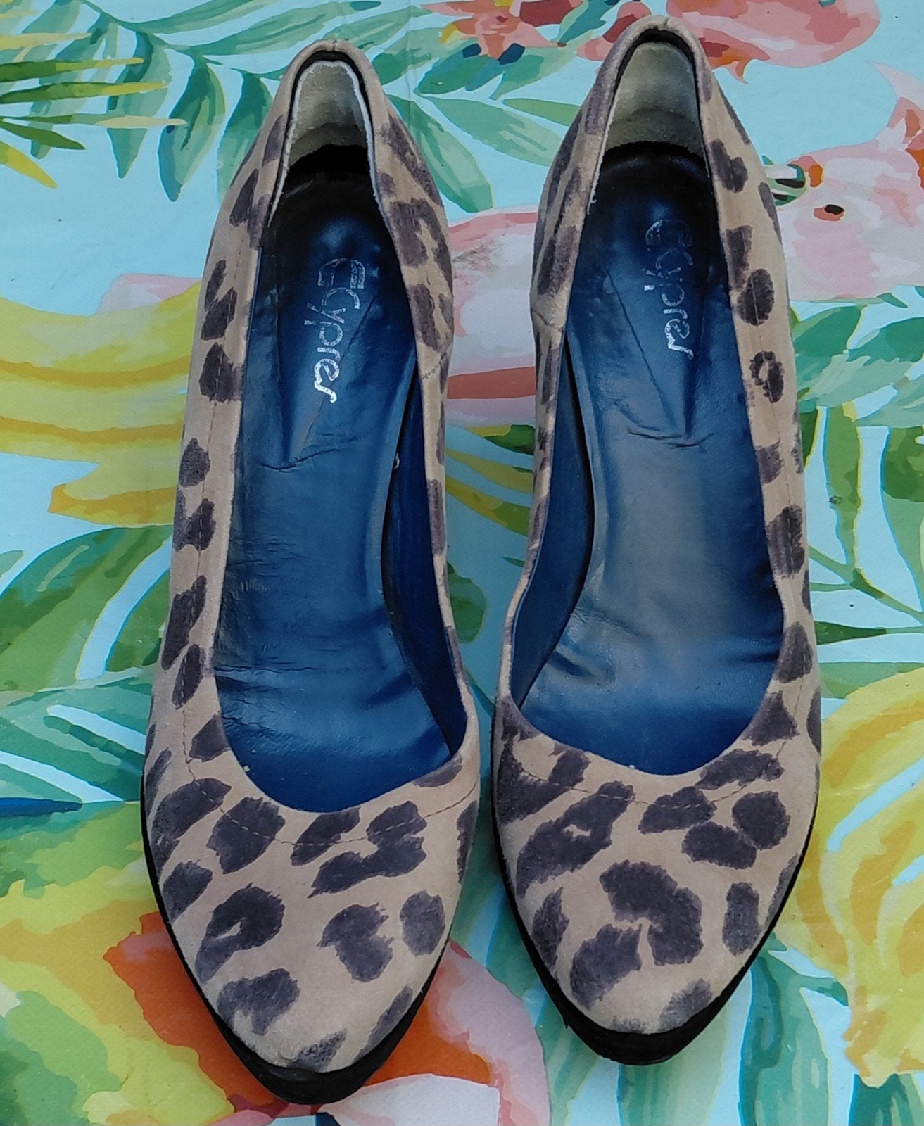 Cypres Leopard Print Pumps Maat 36, Kleding | Dames, Pumps, Beige, Cypres, Ophalen of Verzenden