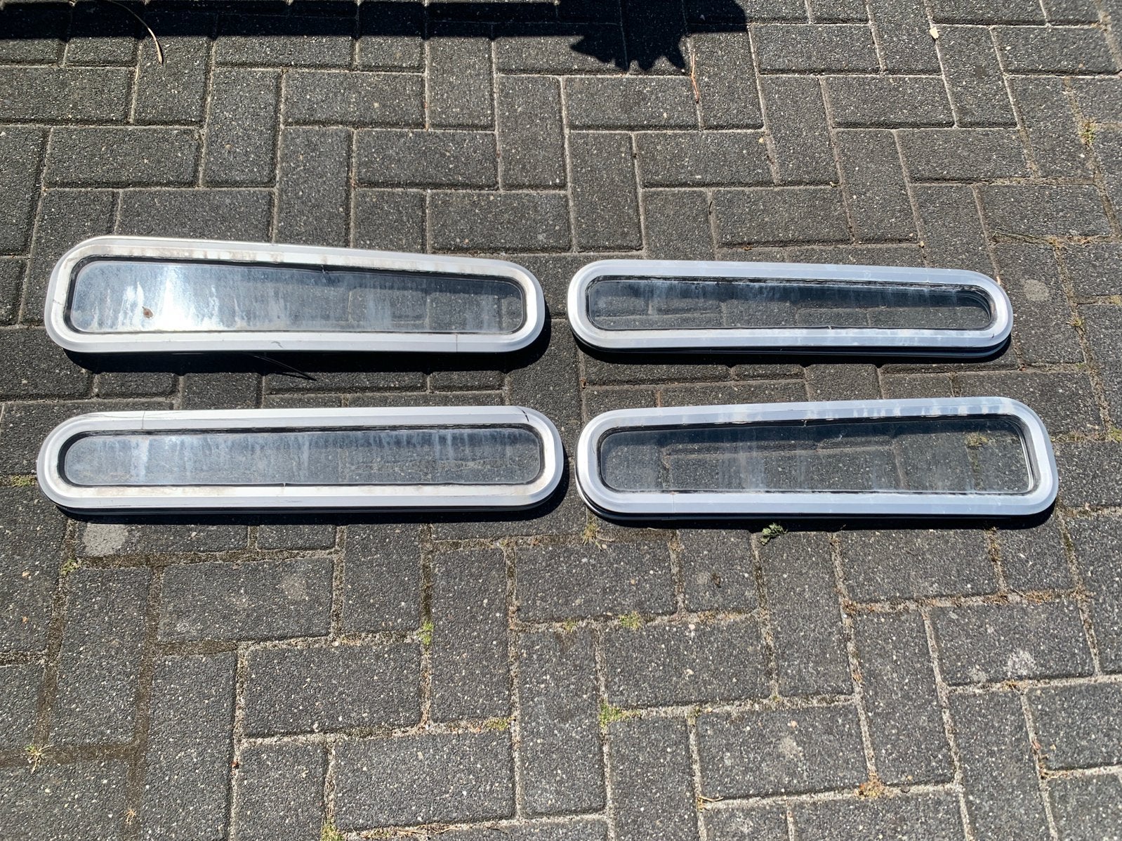 Set van 4 aluminium ramen patrijspoorten, Watersport en Boten, Ophalen, Gebruikt