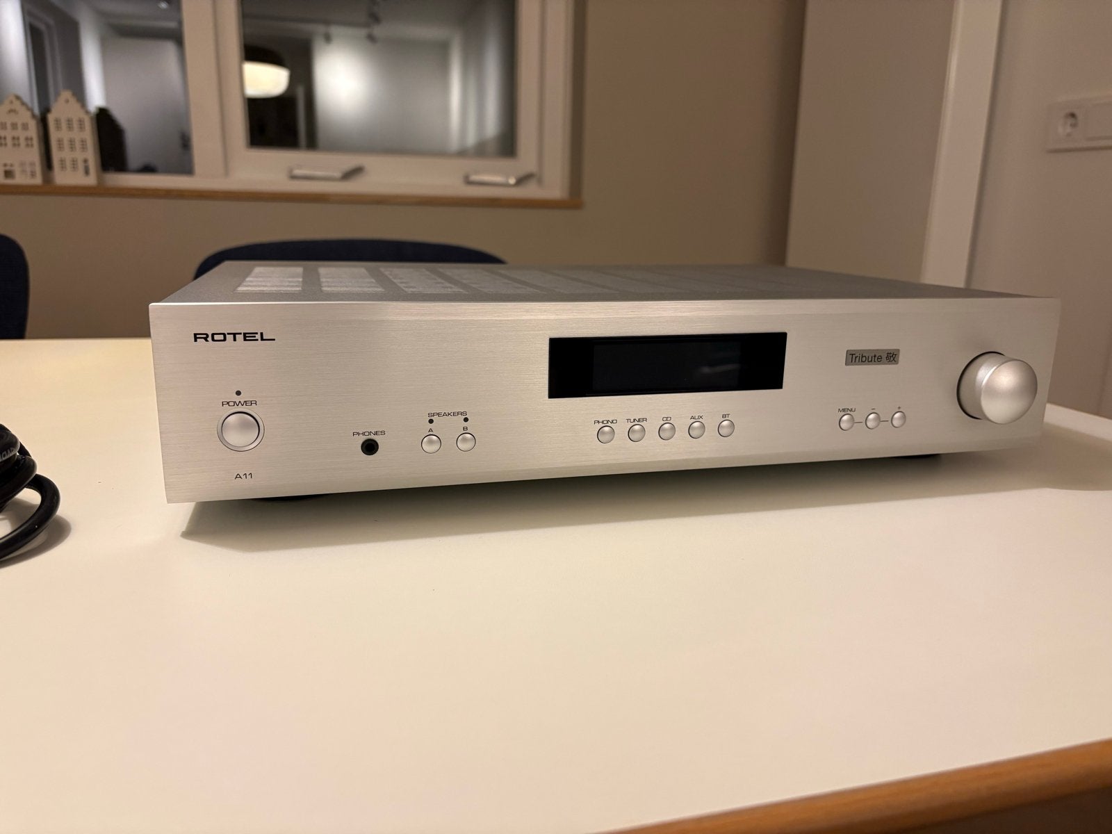 Rotel A11 Tribute Geïntegreerde Versterker met Afstandsbedie, Zo goed als nieuw, 60 tot 120 watt, Stereo, Ophalen