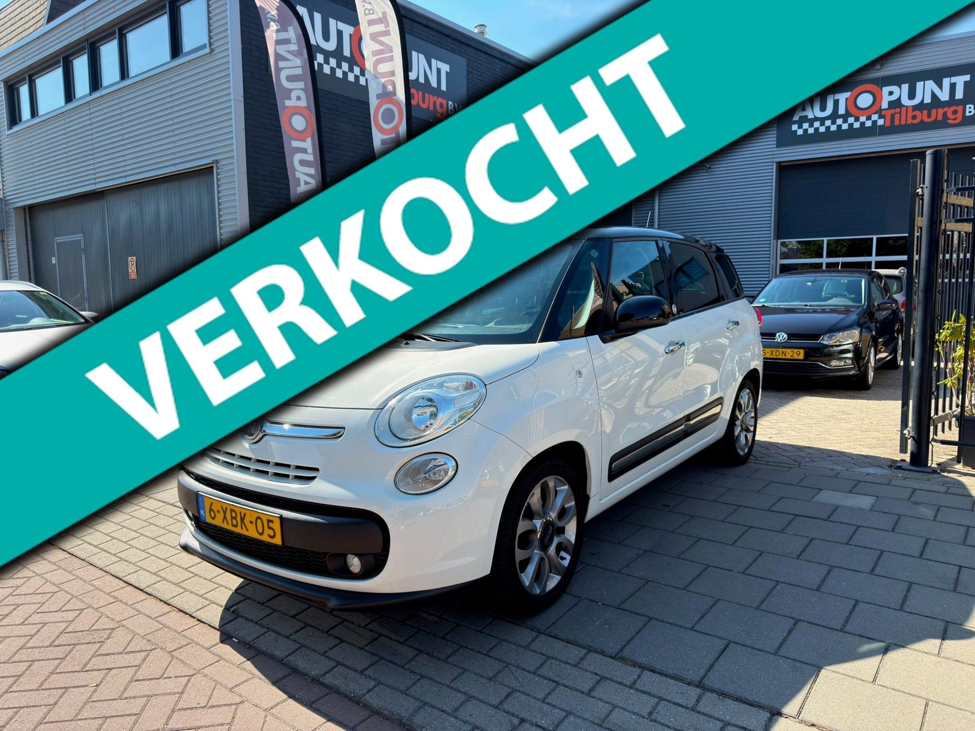 Fiat 500 L Living 0.9 TwinAir Lounge Trekhaak Pano Airco NAP, Auto's, Fiat, Gebruikt, Euro 6, Wit, Bedrijf