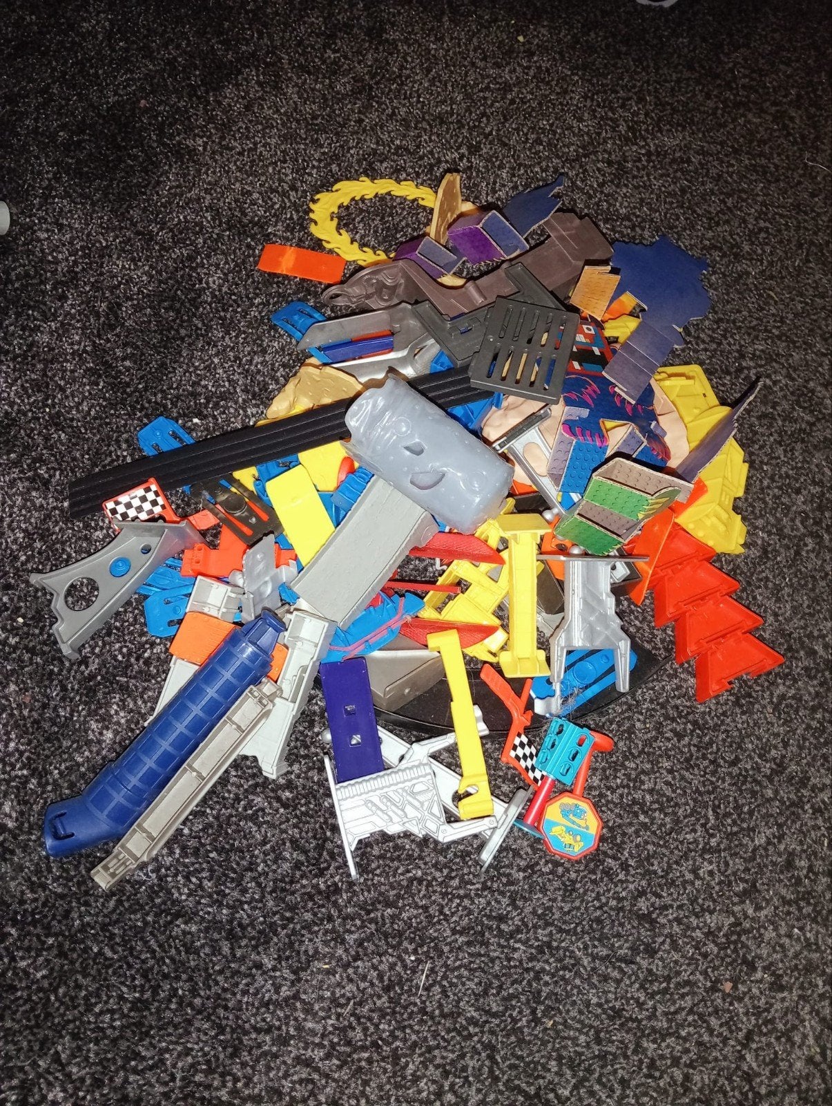 3 dozen vol hotwheels baandele zonder autos, Ophalen