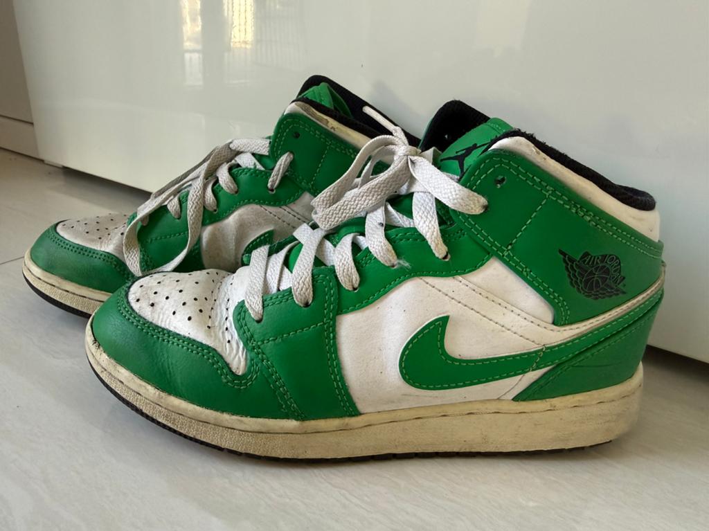 Nike jordan maat 37,5, Ophalen of Verzenden, Gedragen, Overige kleuren, Sportschoenen