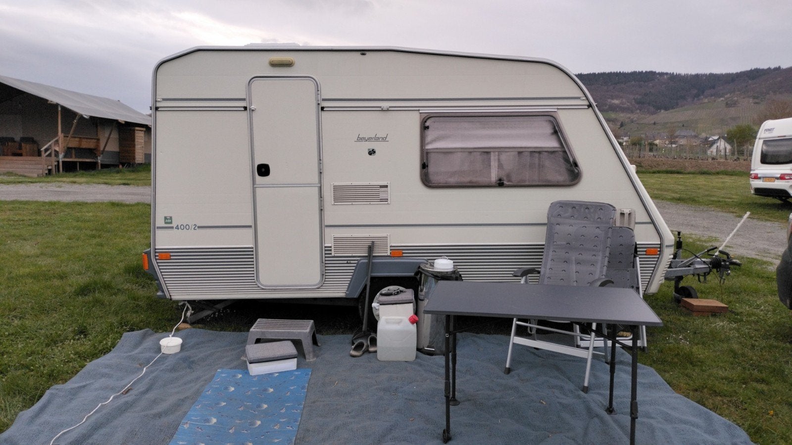 Beyerland Vitesse 1993 - Zeer goed onderhouden, Caravans en Kamperen, Caravans, Disselslot, Treinzit, Particulier, Tot en met 4