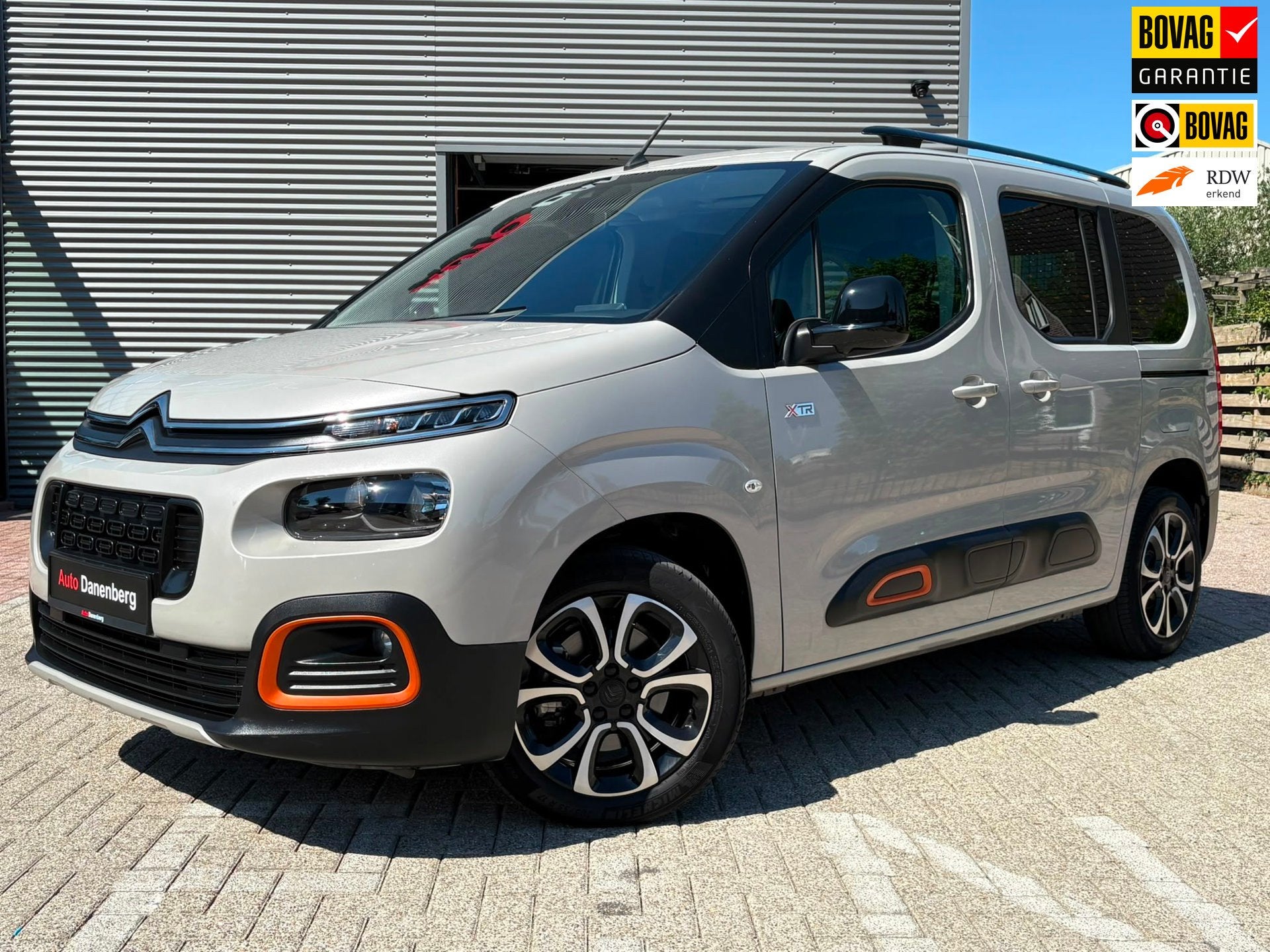 Citroen Berlingo 1.2 PureTech XTR GARANTIE! BOM-VOL-OPTIES W, Auto's, Dealer onderhouden, Zwart, Origineel Nederlands, Nieuw