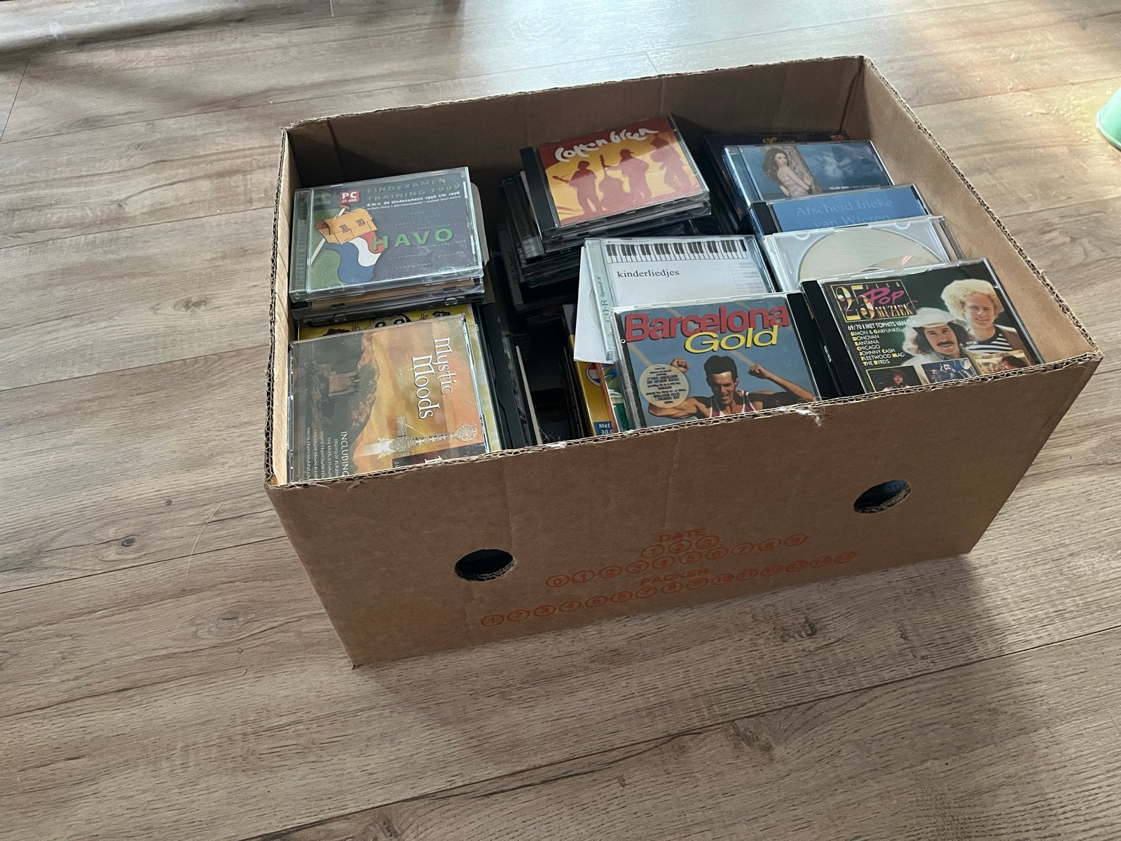 Grote doos vol diverse Cd's en Dvd's, Cd's en Dvd's, Cd's | Overige Cd's, Ophalen of Verzenden, Gebruikt, Inclusief doosje