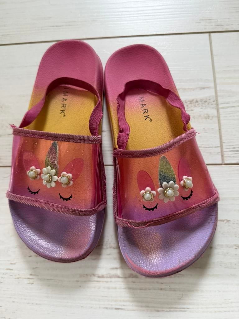Badslippers maat 35 gratis unicorn slippers, Ophalen, Meisje, Overige typen, Zo goed als nieuw