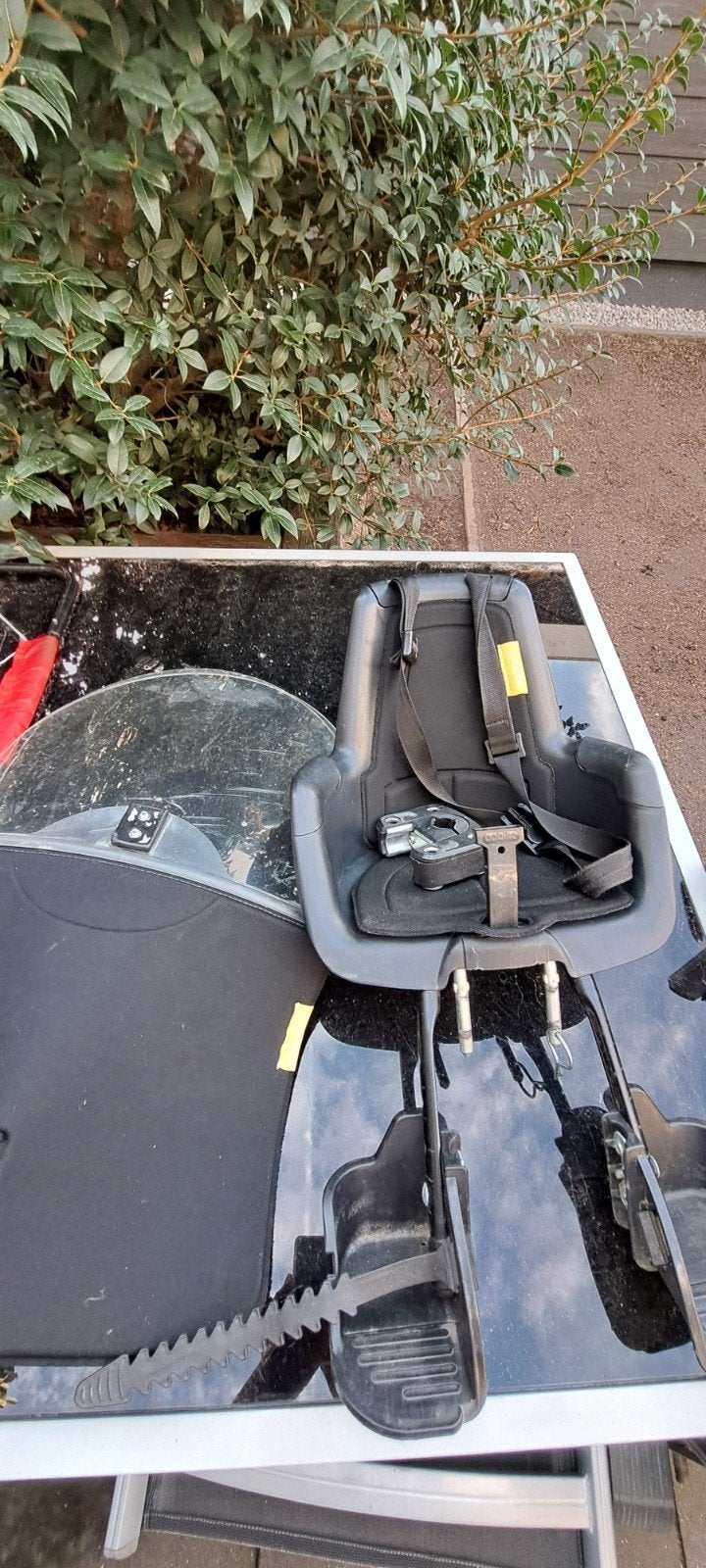 Bobike voorzitje met windscherm, Fietsen en Brommers, Ophalen, Bobike, Gebruikt, Voetsteuntjes