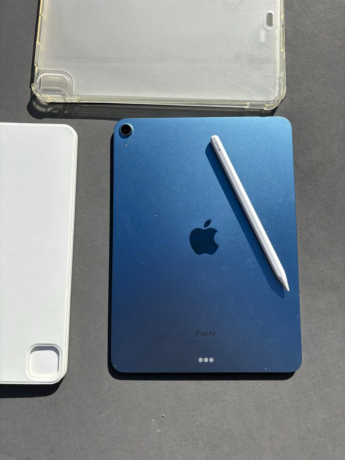 iPad Air 5 met accesoires in perfecte staat ZSM WEG!, Computers en Software, Apple iPads, Blauw, Apple iPad Air, Zo goed als nieuw