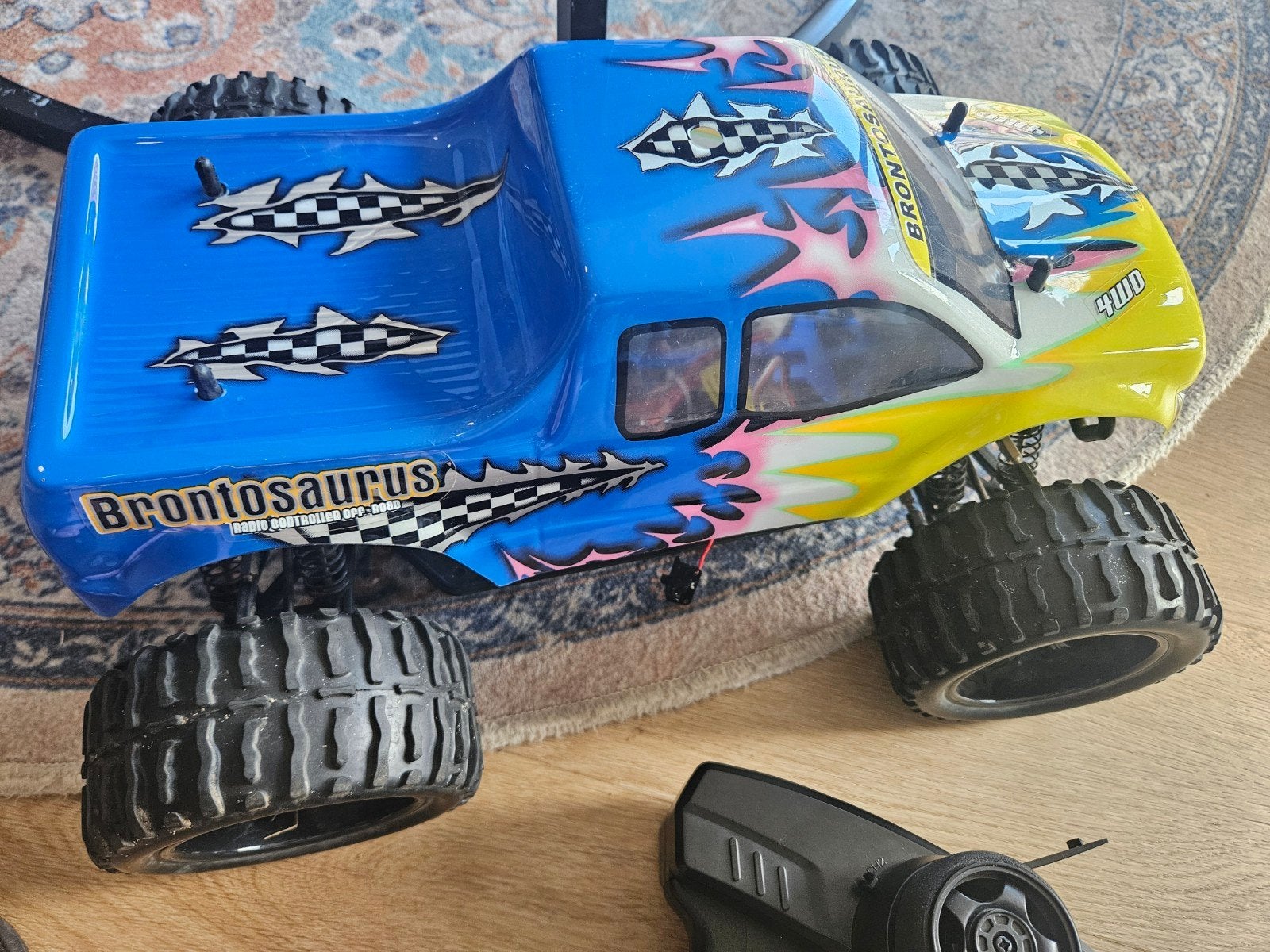 Himoto monstertruck 4wd 1:10, Elektro, Gebruikt, Auto offroad, Ophalen of Verzenden