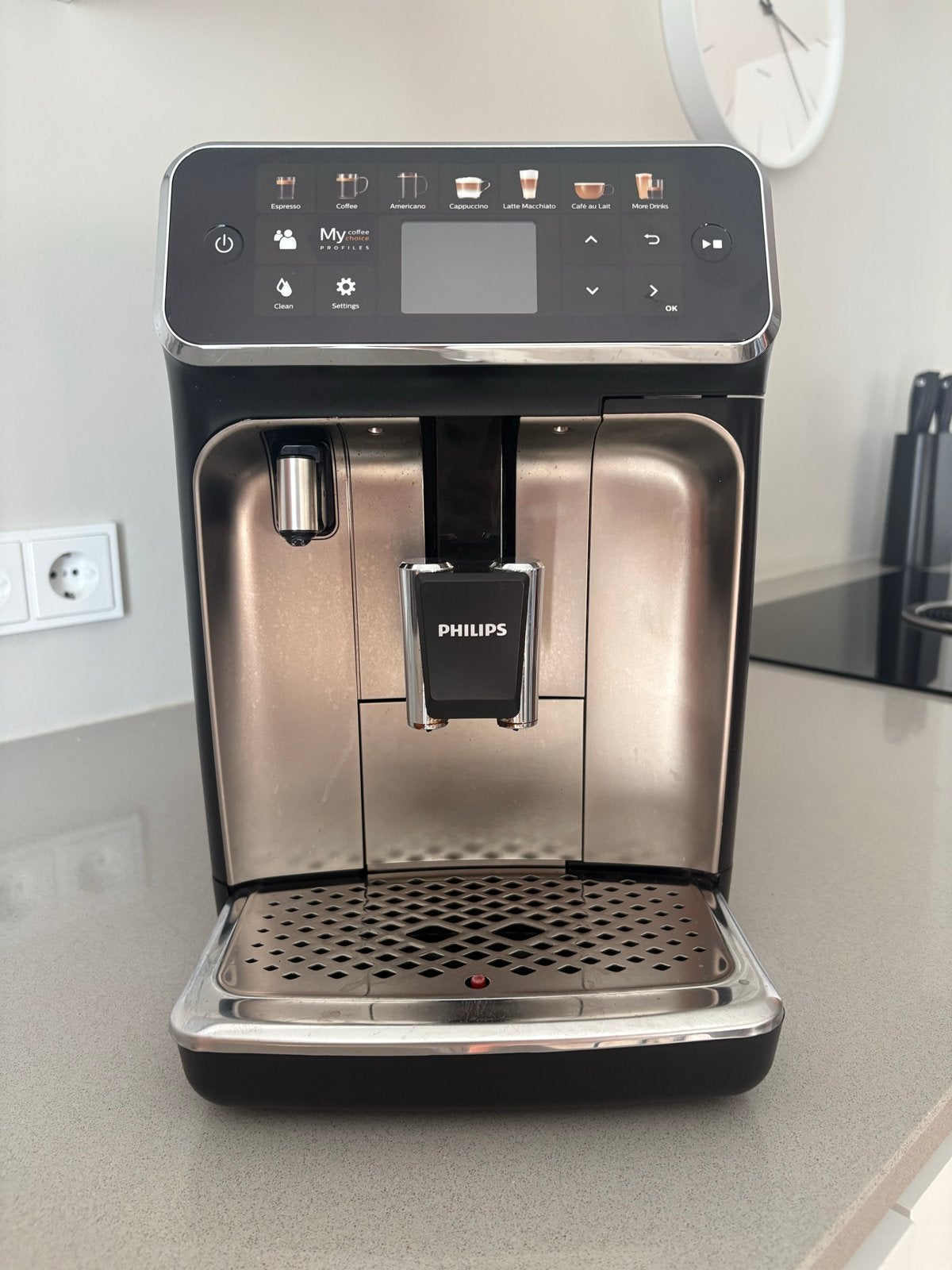 Philips Koffiemachine - Zo goed als nieuw, Witgoed en Apparatuur, Ophalen, Afneembaar waterreservoir, Espresso apparaat, 10 kopjes of meer