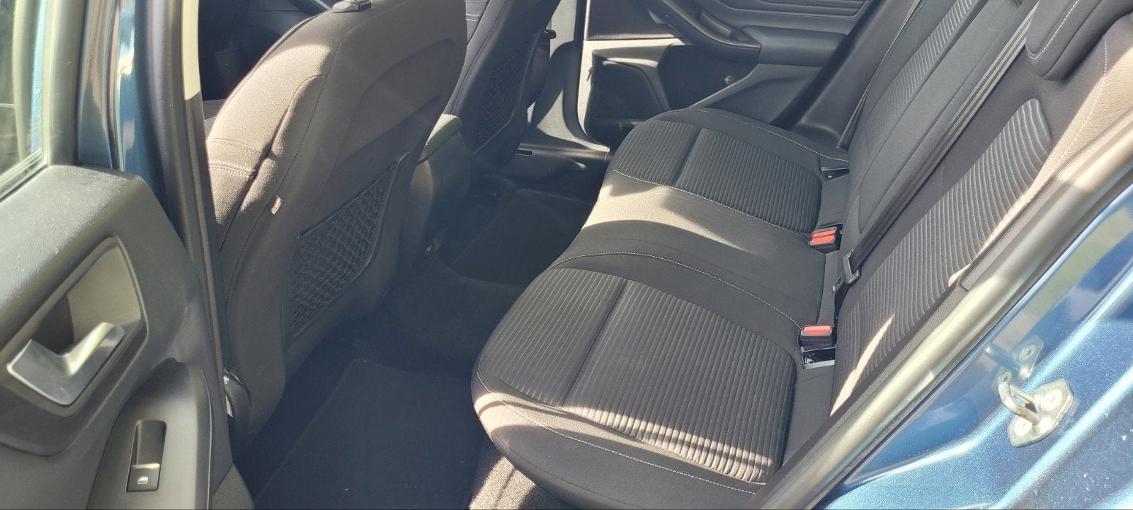 Foto 11 van Ford Focus 1.0 Ecoboost 125pk 2020 Blauw