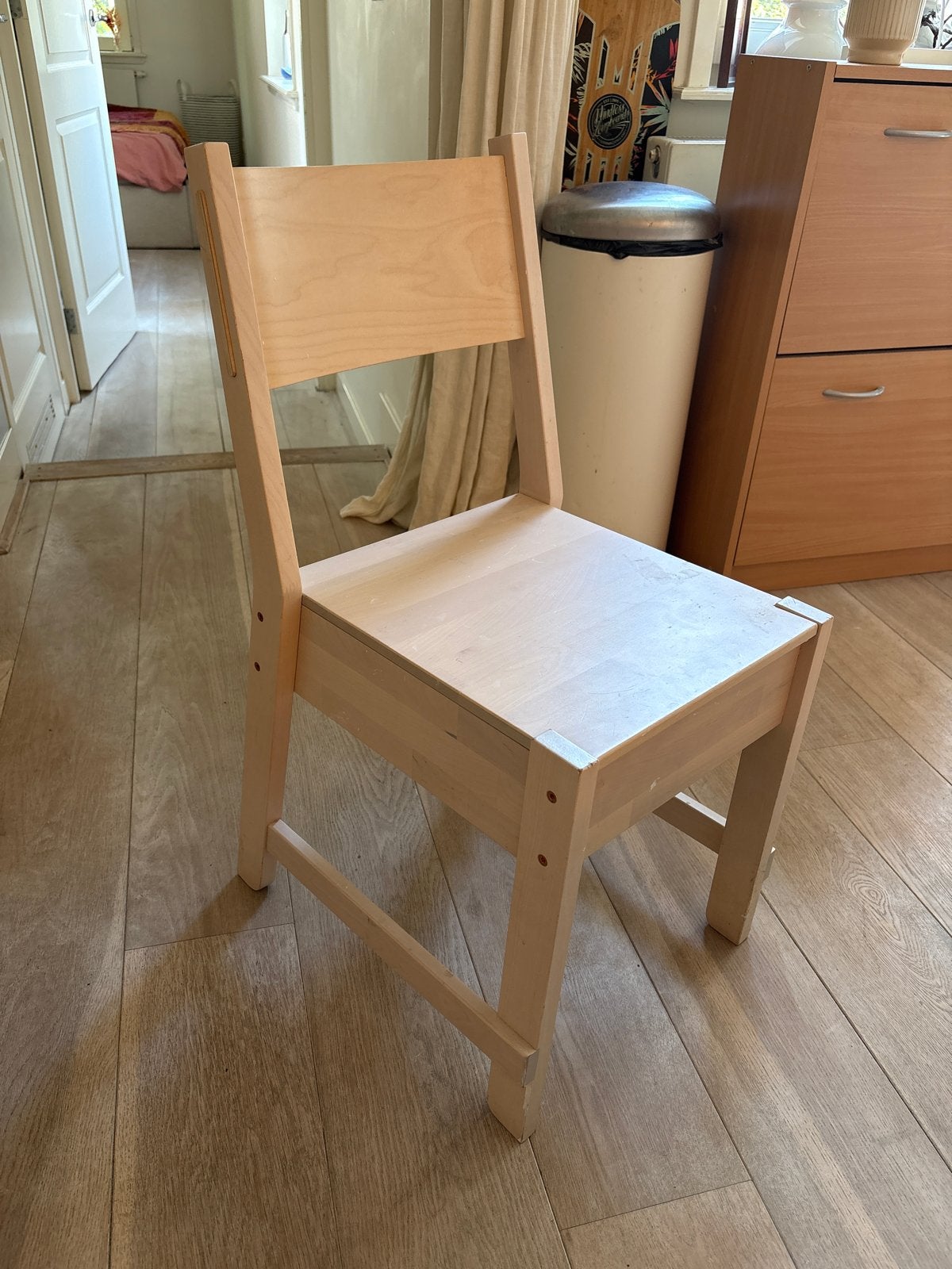 Houten stoel - Onbehandeld grenen, Huis en Inrichting, Gebruikt, Overige kleuren, Ophalen of Verzenden, Eén