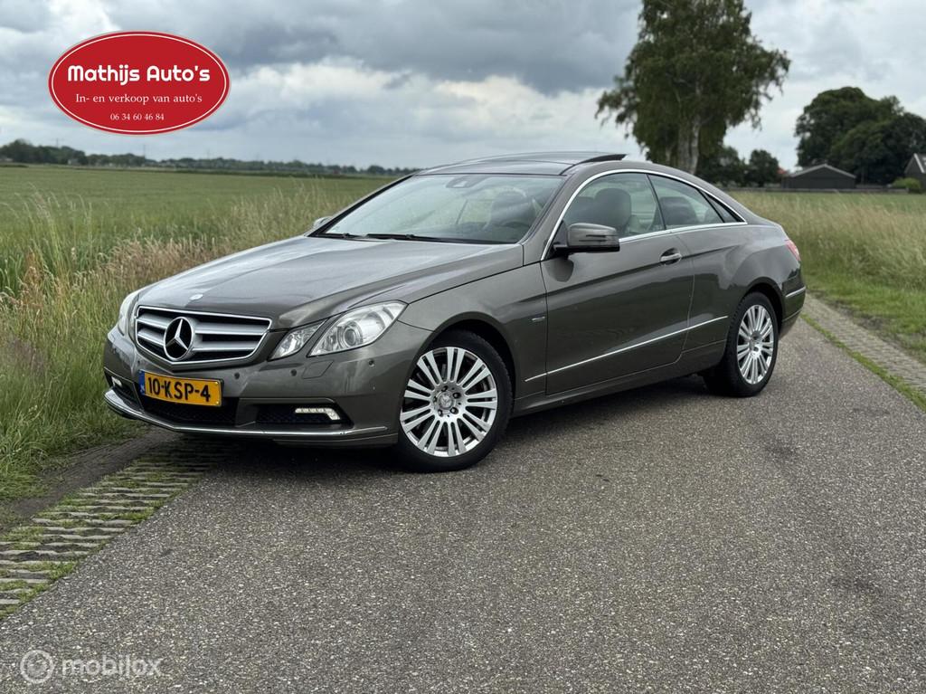 Mercedes E-klasse Coupé 350 CGI Elegance Pano Youngtimer Ne, Auto's, Automaat, Euro 5, Achterwielaandrijving, 1800 kg