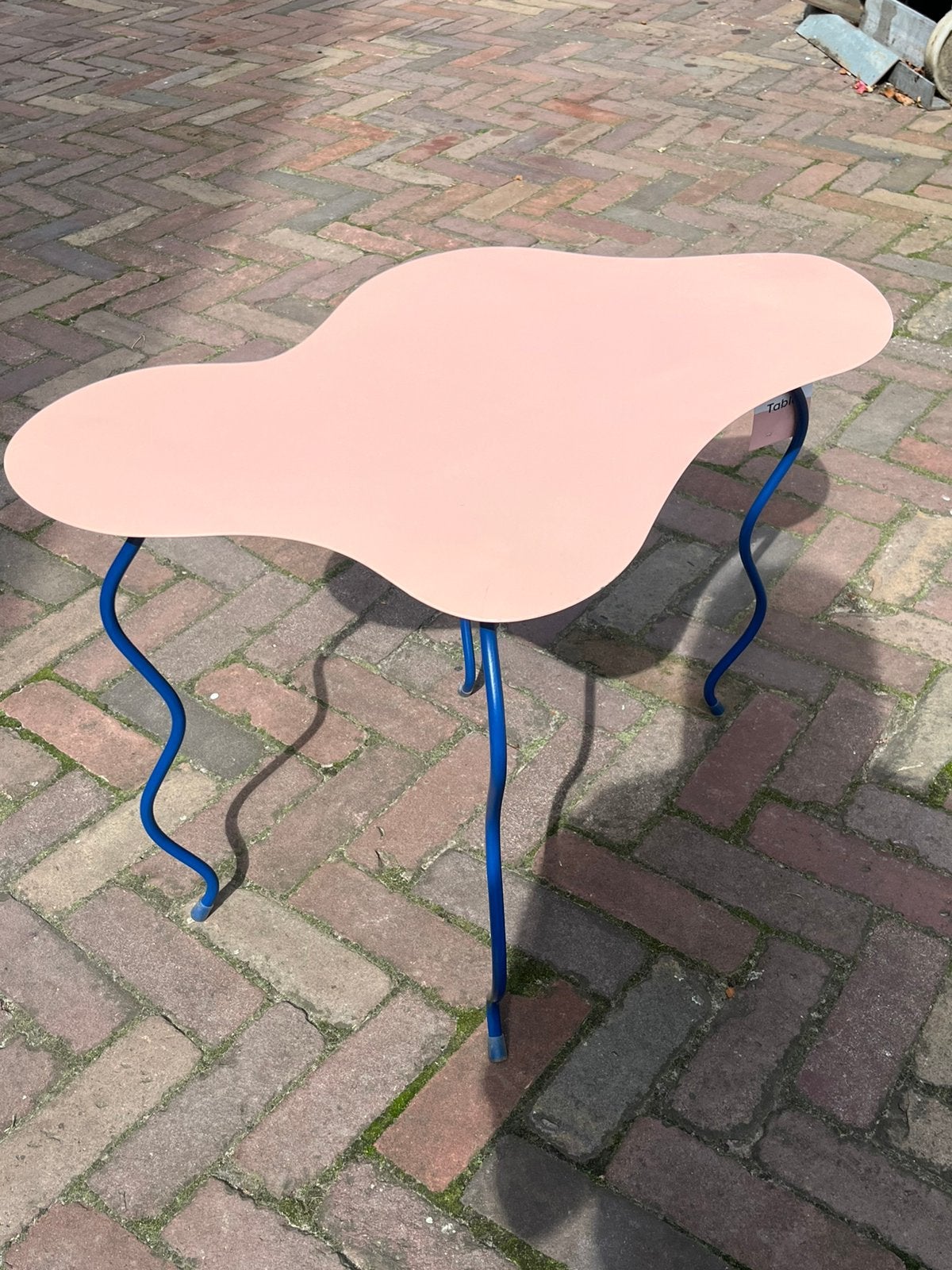 &klevering squiggle bijzettafel, 45 tot 60 cm, Minder dan 55 cm, Metaal of Aluminium, Rond