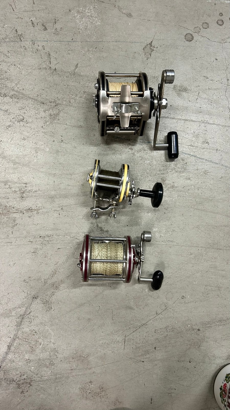 Set van 3 vintage vismolens: Penn, Mitchell, Shakespeare, Watersport en Boten, Ophalen, Gebruikt, Molen