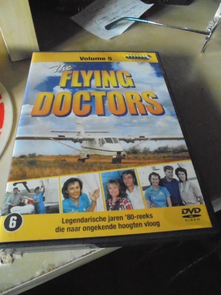 The Flying Doctors - Volume 5  serie  7 dvd´s incl verzenden, Engels, Nederlands, Overige genres, Ophalen of Verzenden