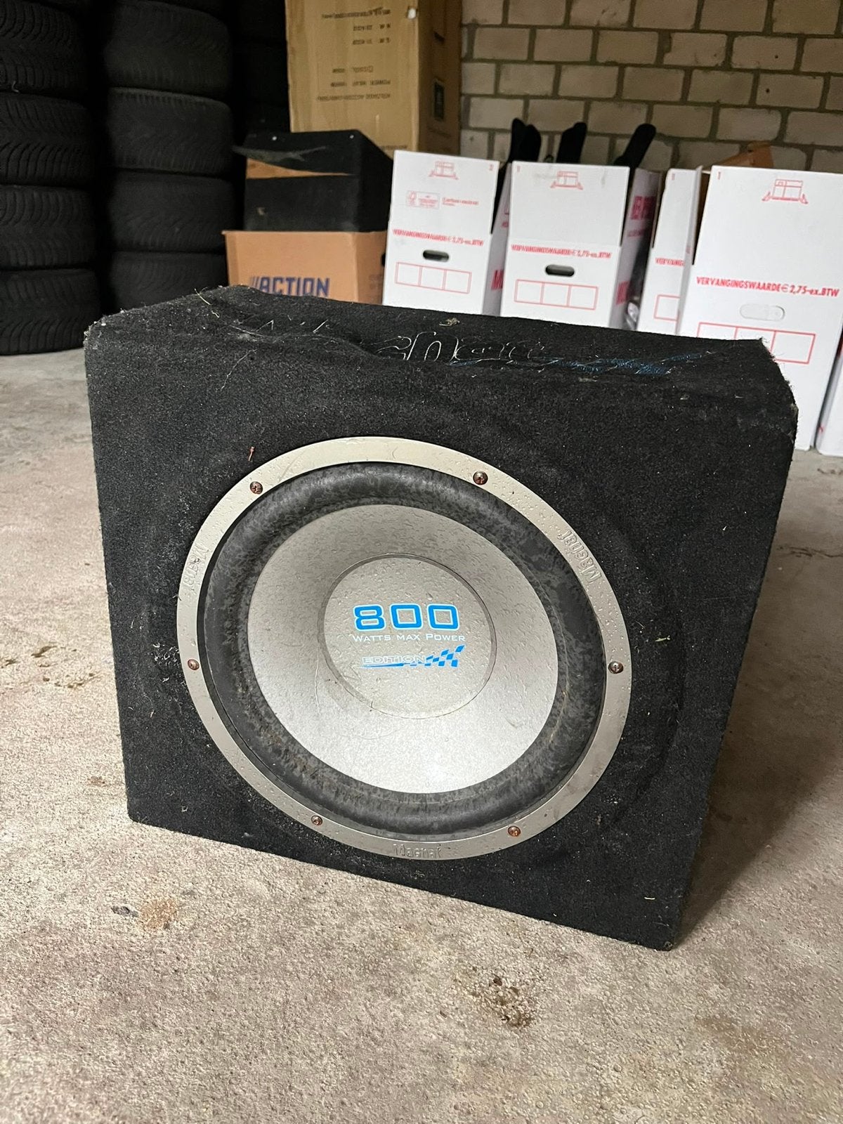 Magnat Subwoofer 800 Watt Max Power, Audio, Tv en Foto, Luidsprekers, Ophalen of Verzenden, Gebruikt, Subwoofer, Magnat
