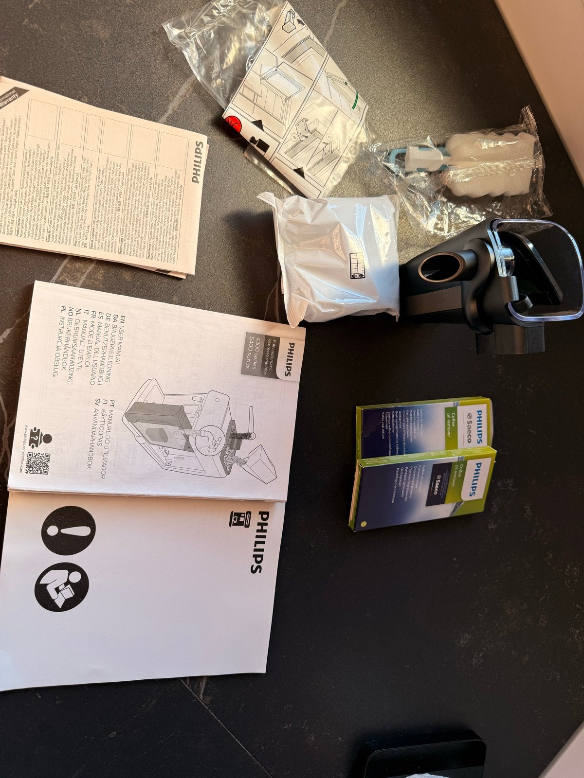 Philips 5400 Series Volautomatische Espressomachine, Afneembaar waterreservoir, Espresso apparaat, 10 kopjes of meer, Zo goed als nieuw