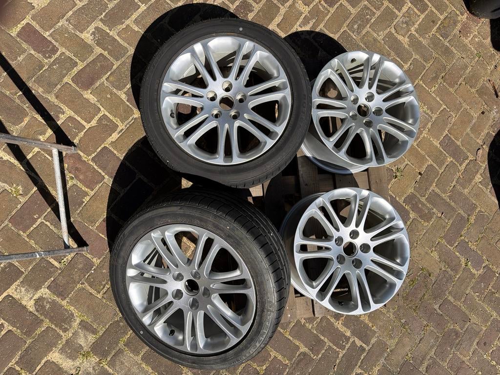 Set van 4 18-inch velgen (Volvo) waarvan 2 met banden., Ophalen, 18 inch, Banden en Velgen, Personenwagen