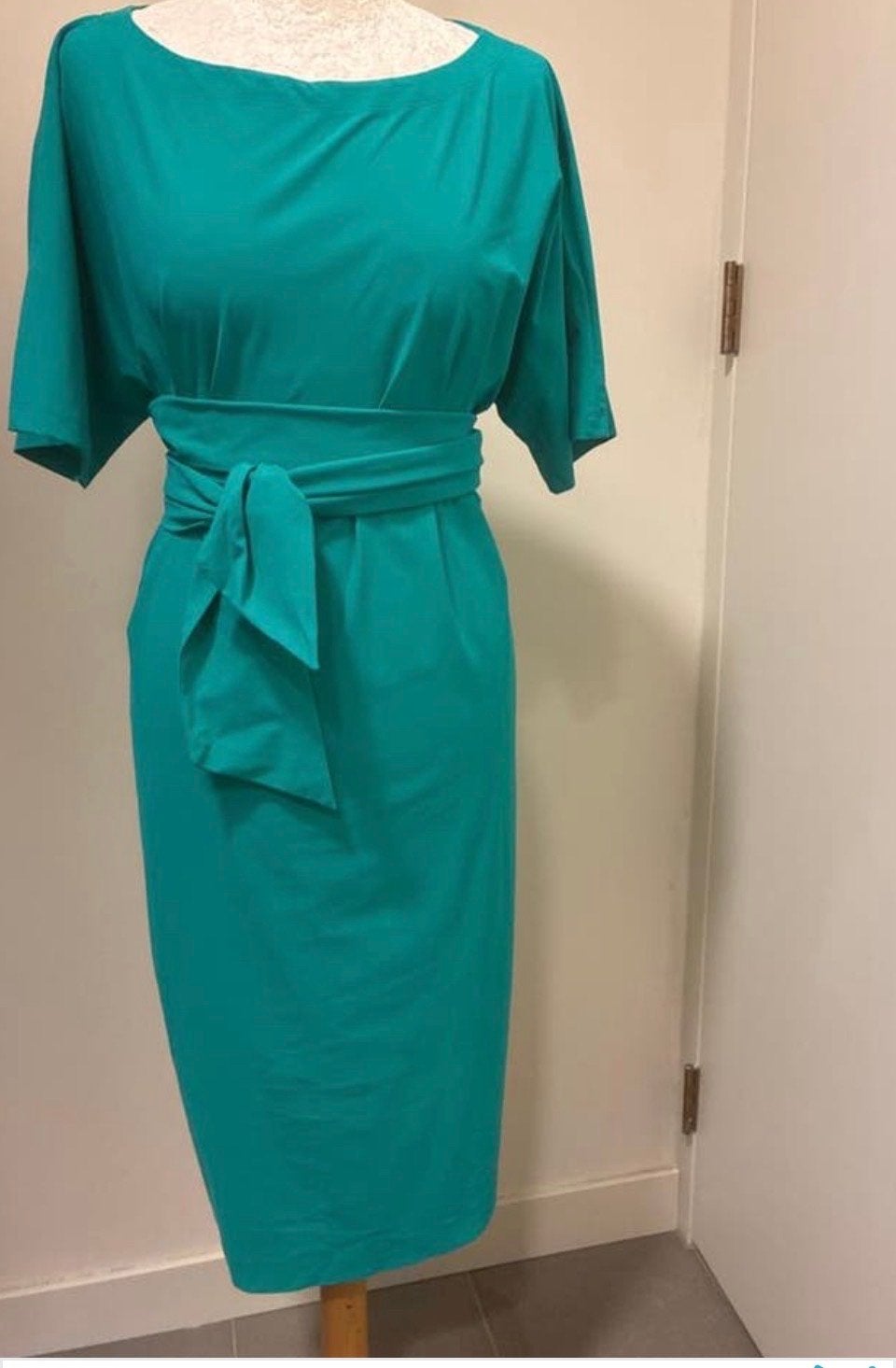 LADress Aretha M Groen - Elegante Jurk met Strikceintuur, Maat 38/40 (M), Ophalen of Verzenden, Knielengte, Gedragen