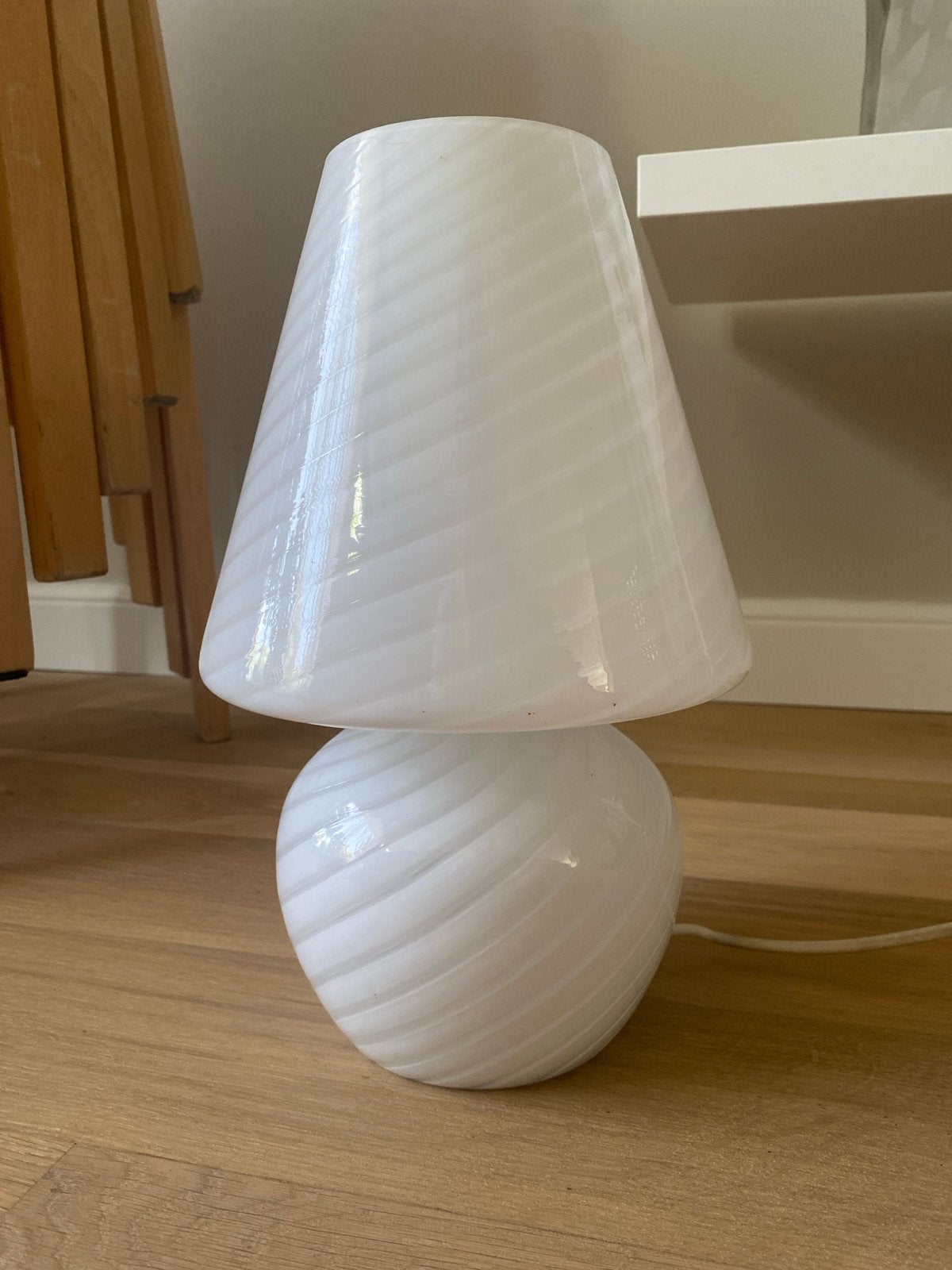 Murano Swirl Tafellamp uit Italië - Vintage Design, Ophalen, Gebruikt, Murano italiaanse design space age mushroom, Glas