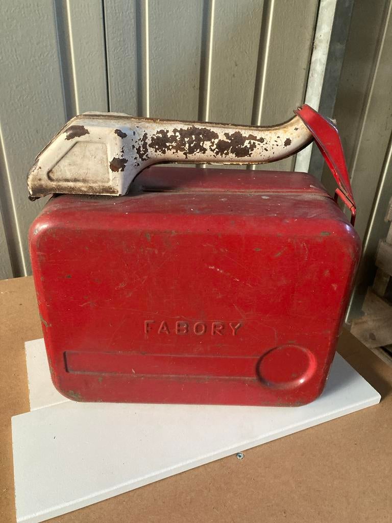 Vintage Fabory Jerrycan - Rode Benzinekan, Ophalen of Verzenden, Gebruikt, Universele onderdelen