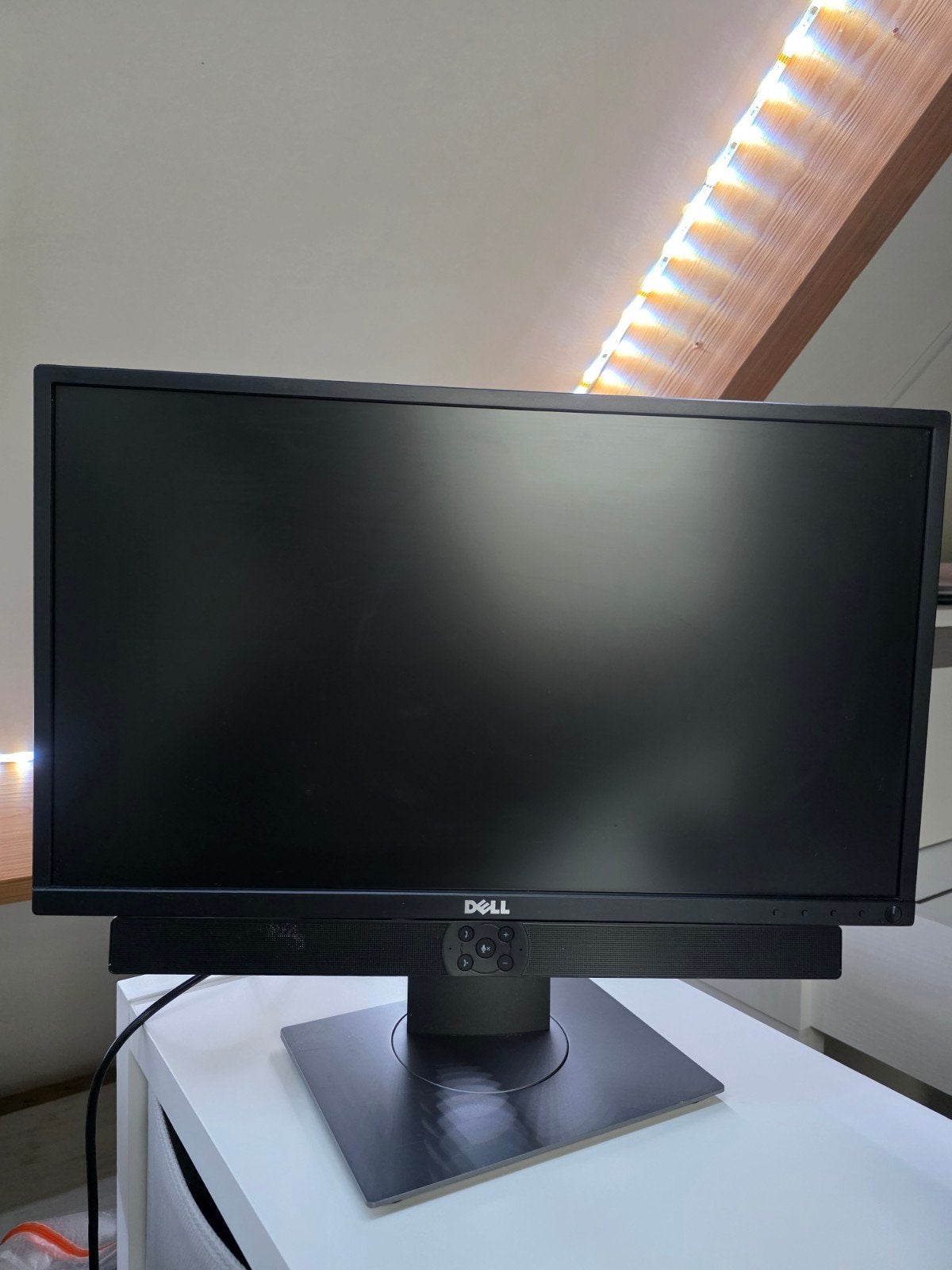 Dell P2317H Monitor (23 inch) inclusief Dell Soundbar ZGAN, Ophalen, Full HD, Zo goed als nieuw, HDMI