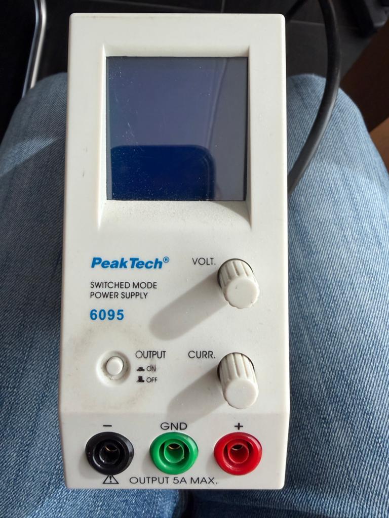 PeakTech 6095 Geschakelde Voeding - 5A Max, Ophalen of Verzenden, Gebruikt