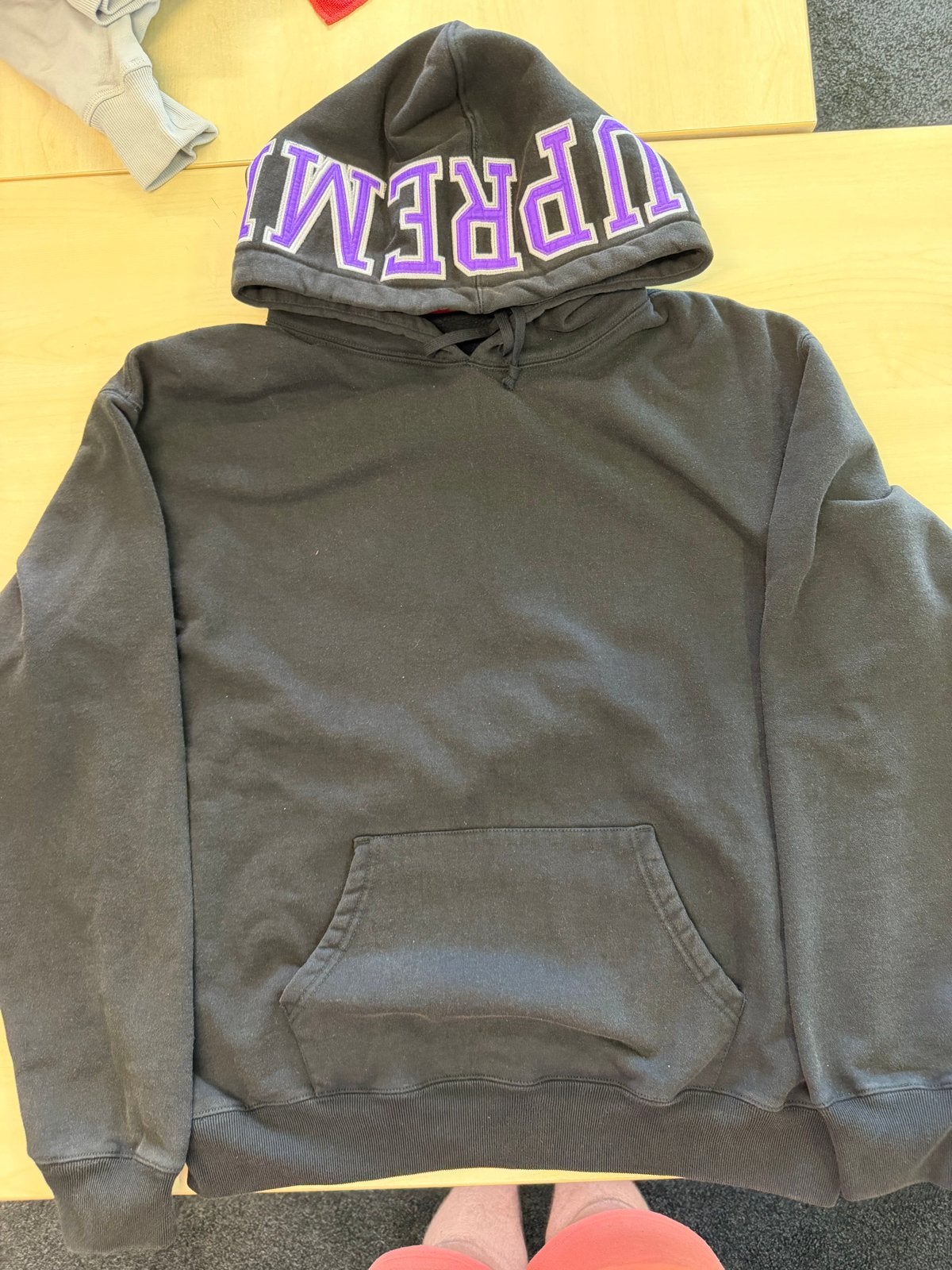 Supreme Hoodie Zwart Maat L - Team 94, Ophalen of Verzenden, Gedragen, Maat 52/54 (L), Zwart