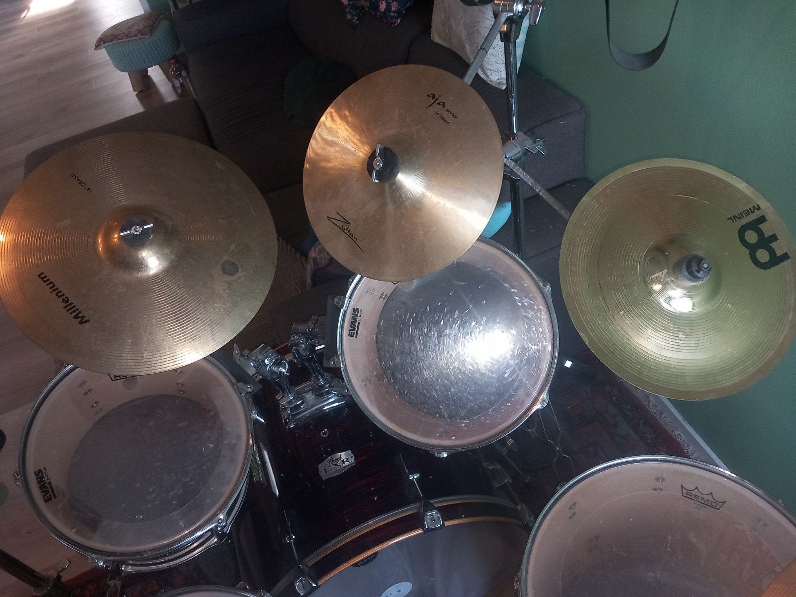 Foto 9 van Pearl EXR Drumstel - Compleet met bekkens en hardware