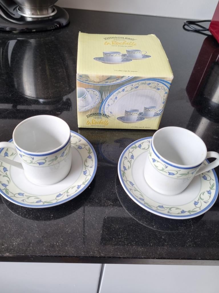 Twee  koffiekopjes. Nieuw in doos.Johnson brothers. Porselei, Nieuw, Ophalen of Verzenden, Overige stijlen, Kop(pen) en/of Schotel(s)