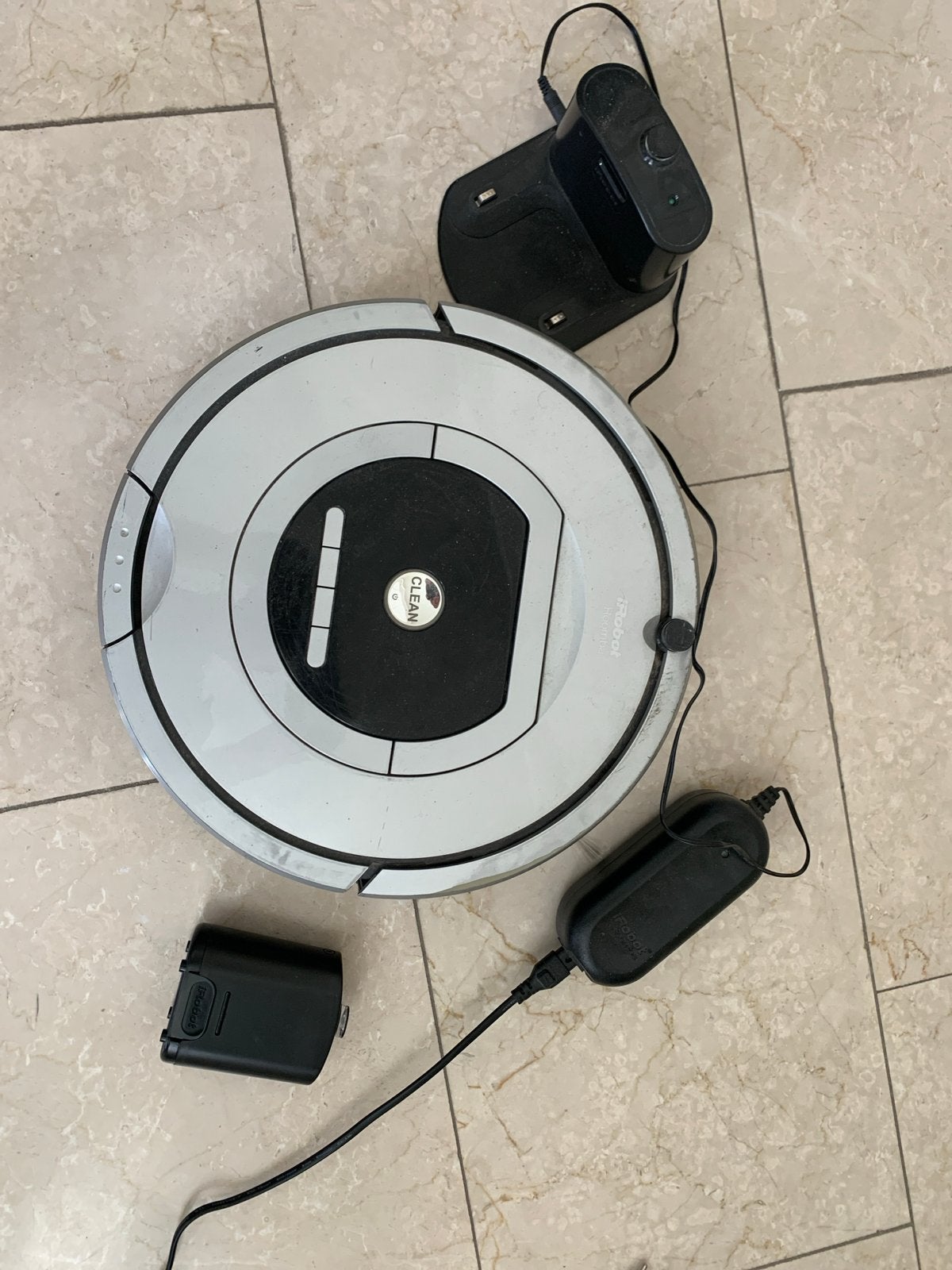 iRobot Roomba Robotstofzuiger met accessoires, Gebruikt, IRobot, Robotstofzuiger, Reservoir