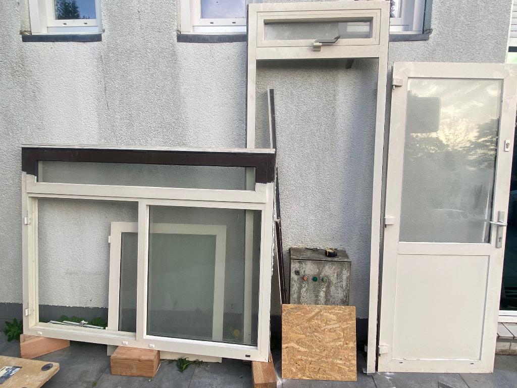 Deur en raam kozijn, Gebruikt, Deurkozijn, Aluminium, Inclusief glas