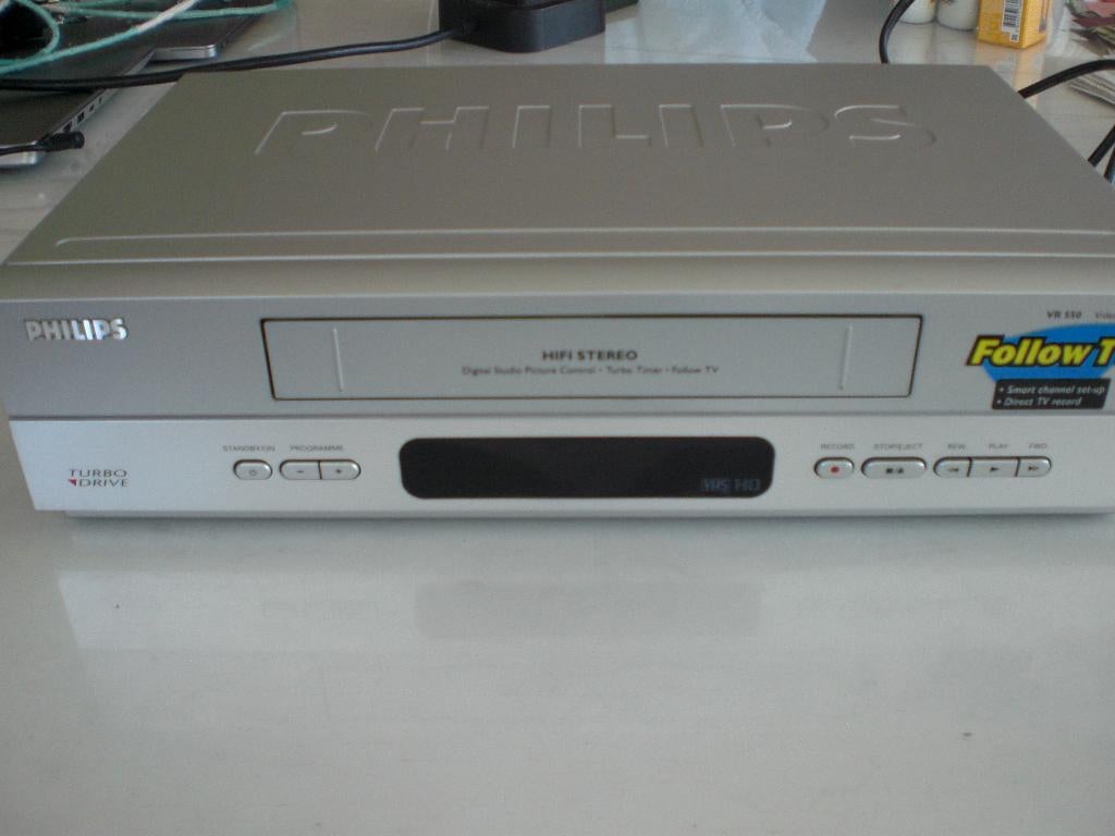 Philips videorecorder VR550/02, Ophalen of Verzenden, Gebruikt, VHS-speler of -recorder
