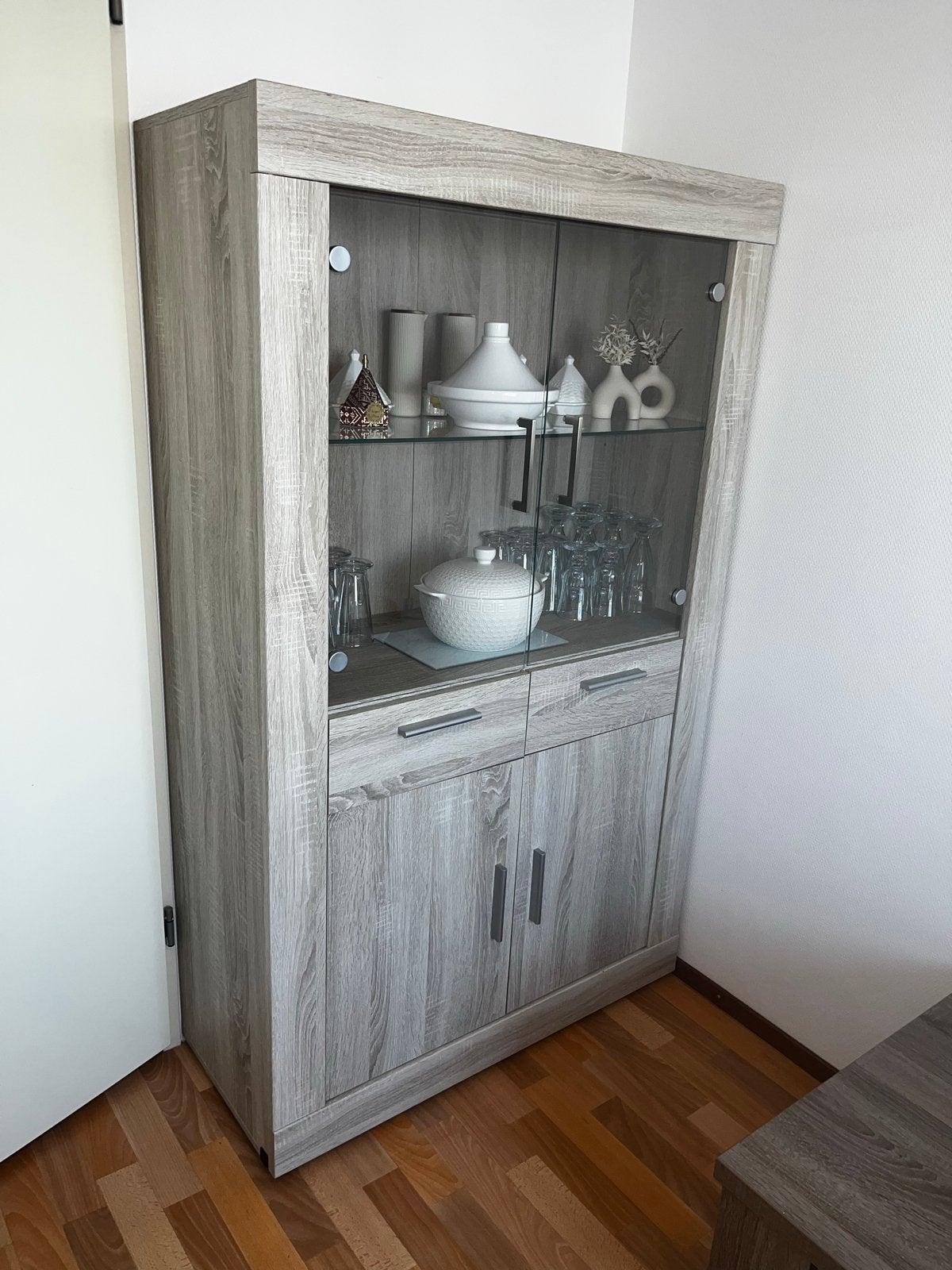 MOET WEG, zo goed als nieuwe vitrine kast, Ophalen, 100 tot 150 cm, Zo goed als nieuw, 150 tot 200 cm