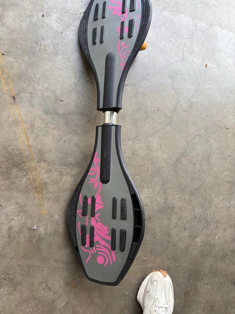 Waveboard zwart, grijs, roze, Sport en Fitness, Skateboarden, Ophalen of Verzenden, Gebruikt, Waveboard