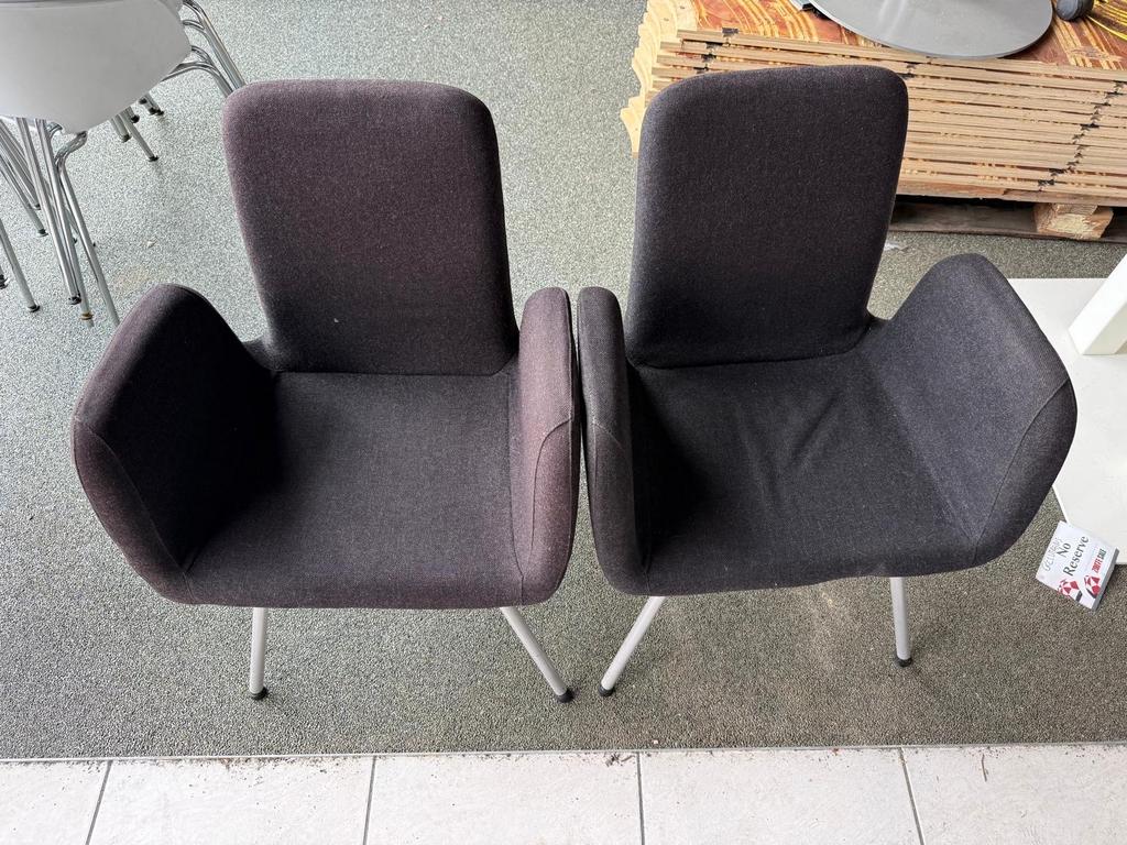 2 zwarte stoelen, Ophalen, Gebruikt, Twee, Zwart