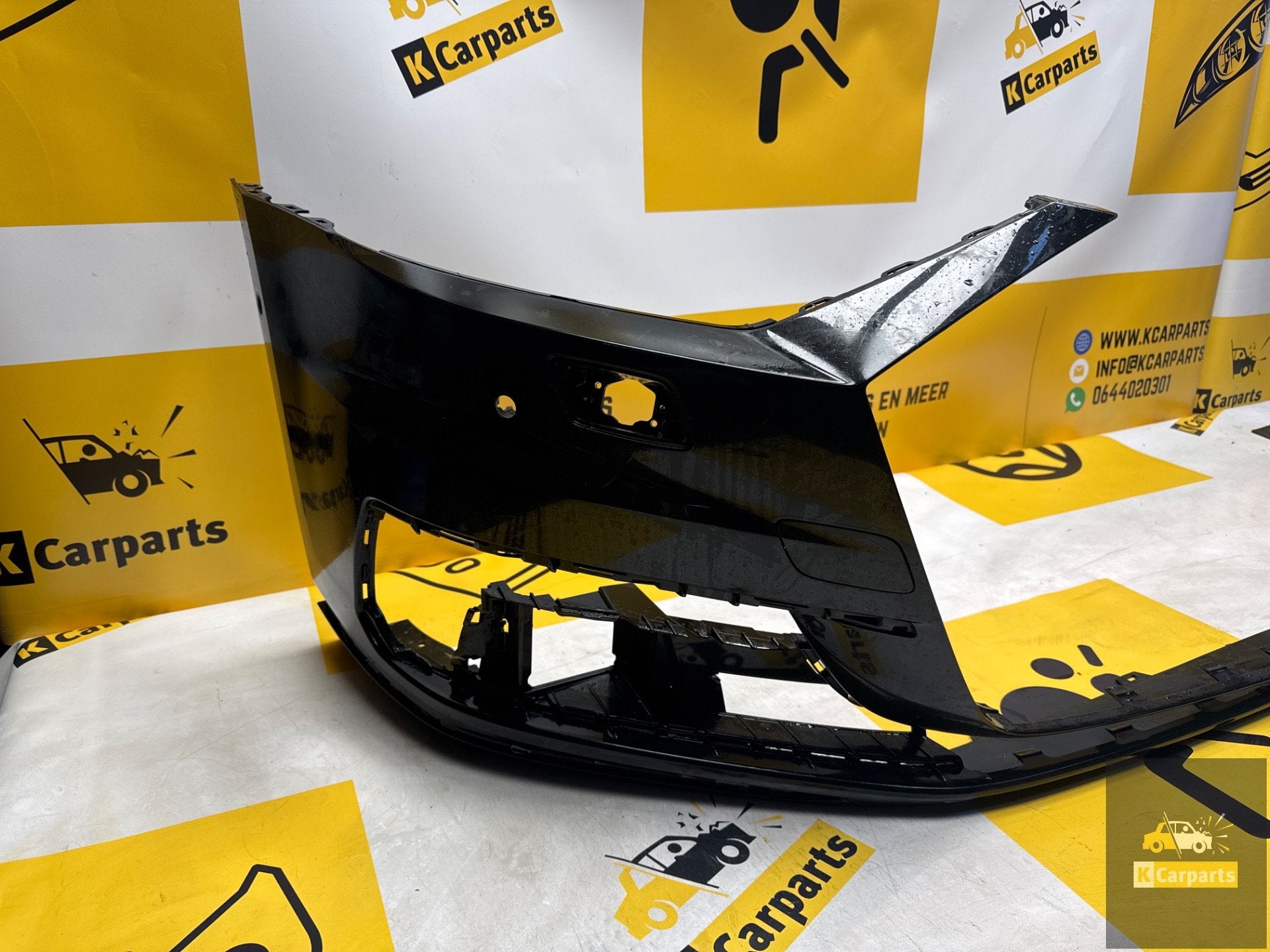 Audi A8 4N E-Tron Voorbumper 4N0807437E KLS PDC, Info@fabrikant.eu, Bumper, Fabrikant BV, Gebruikt