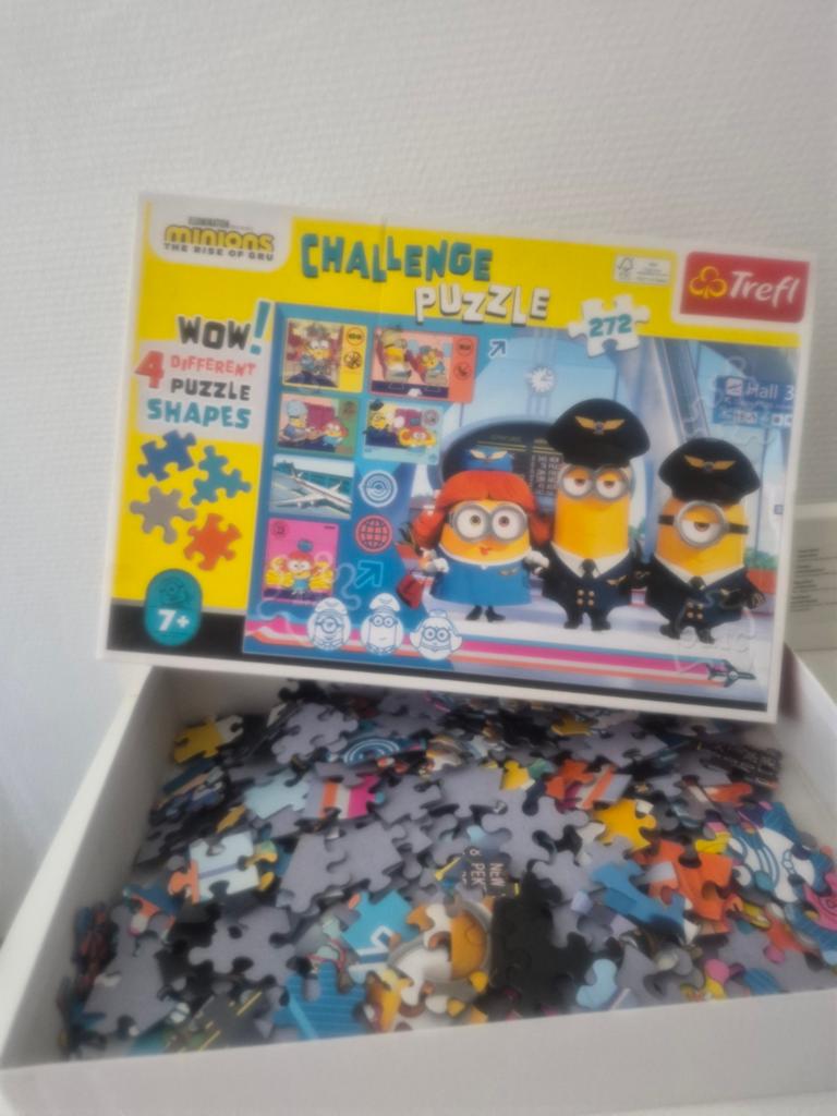 Minions Challenge Puzzel - 4 Verschillende Vormen 272 Stuks, Ophalen of Verzenden